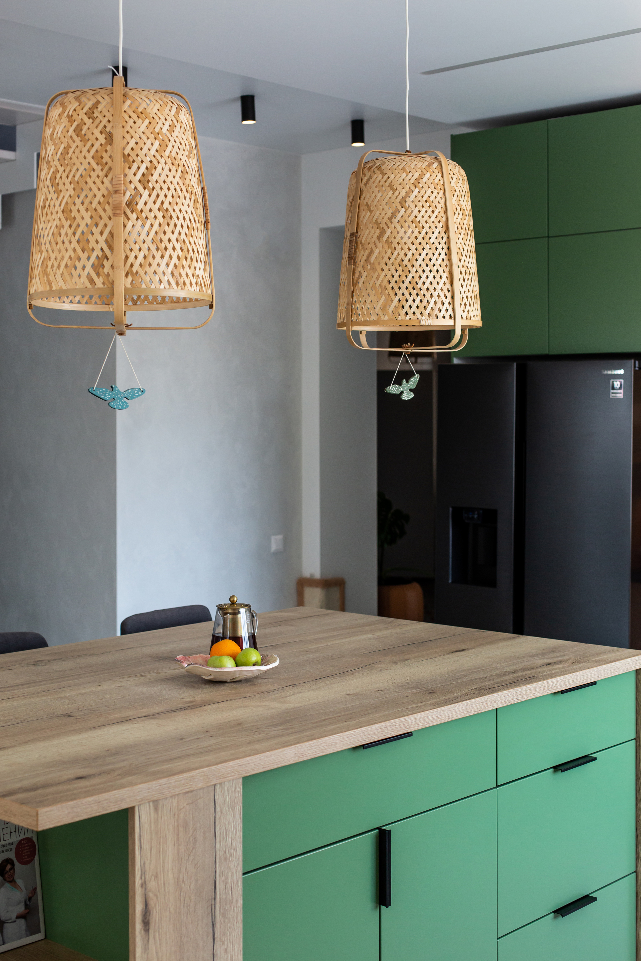 Кухня на заказ в Томске Холмы Village | Мебель Кухни Шкафы заказать. ГУДРУМ — Мебель на заказ в Томске | Кухни | Шкафы | Стулья и Столы