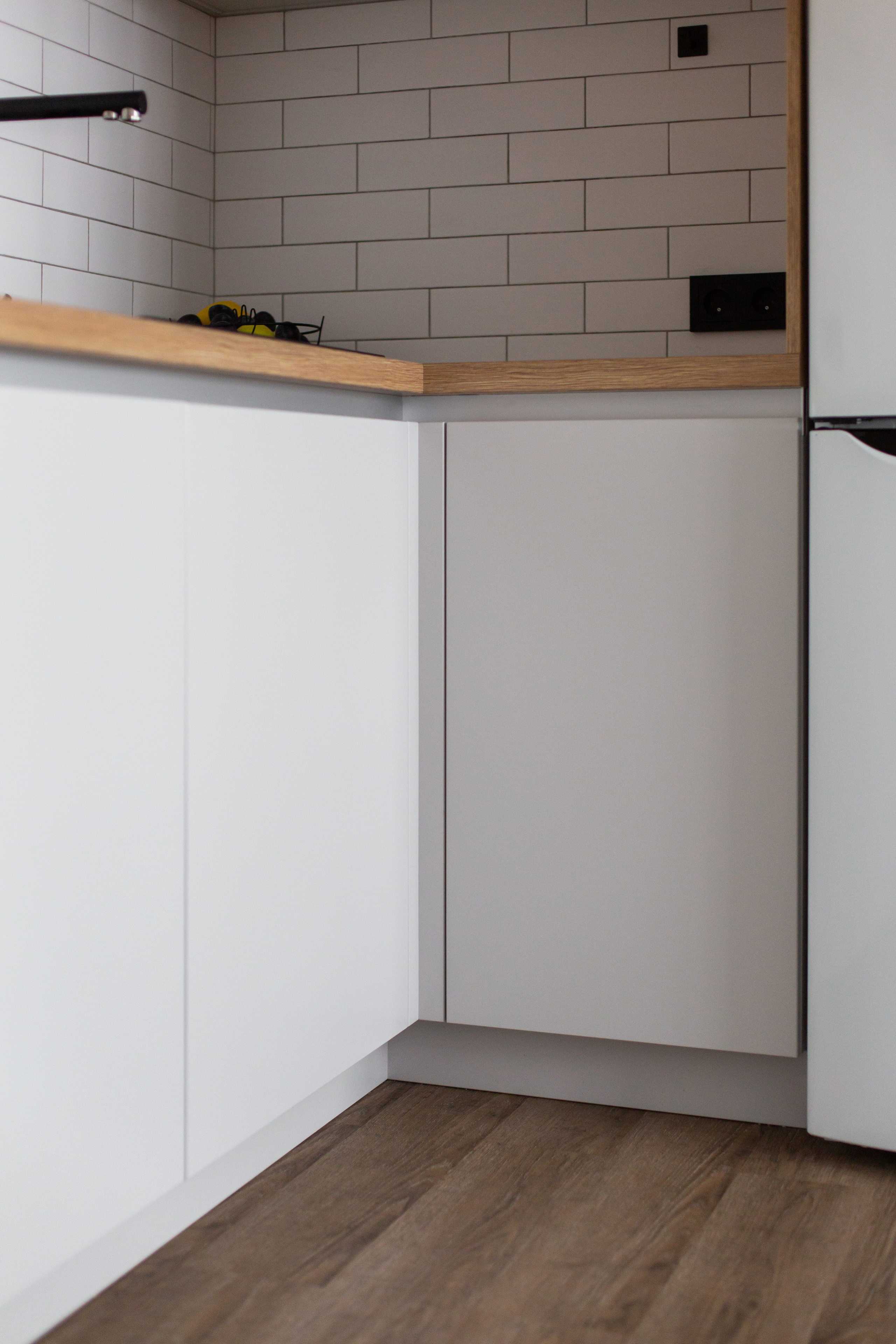 Кухня на заказ в Томске Комсомольский 48 | Мебель Кухни Шкафы заказать. ГУДРУМ — Мебель на заказ в Томске | Кухни | Шкафы | Стулья и Столы