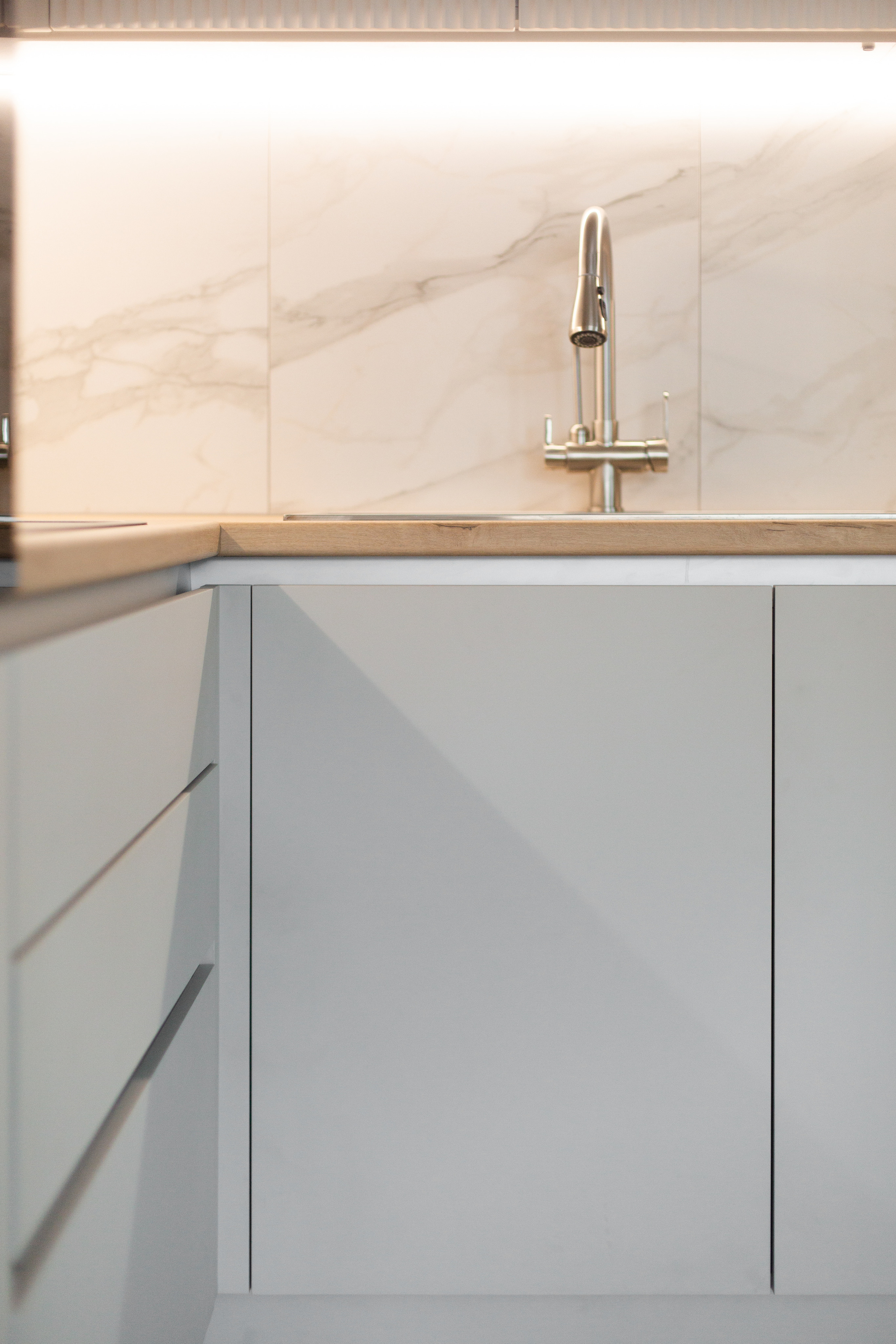 Кухня на заказ в Томске пер. Нечевский | Мебель Кухни Шкафы заказать. ГУДРУМ — Мебель на заказ в Томске | Кухни | Шкафы | Стулья и Столы