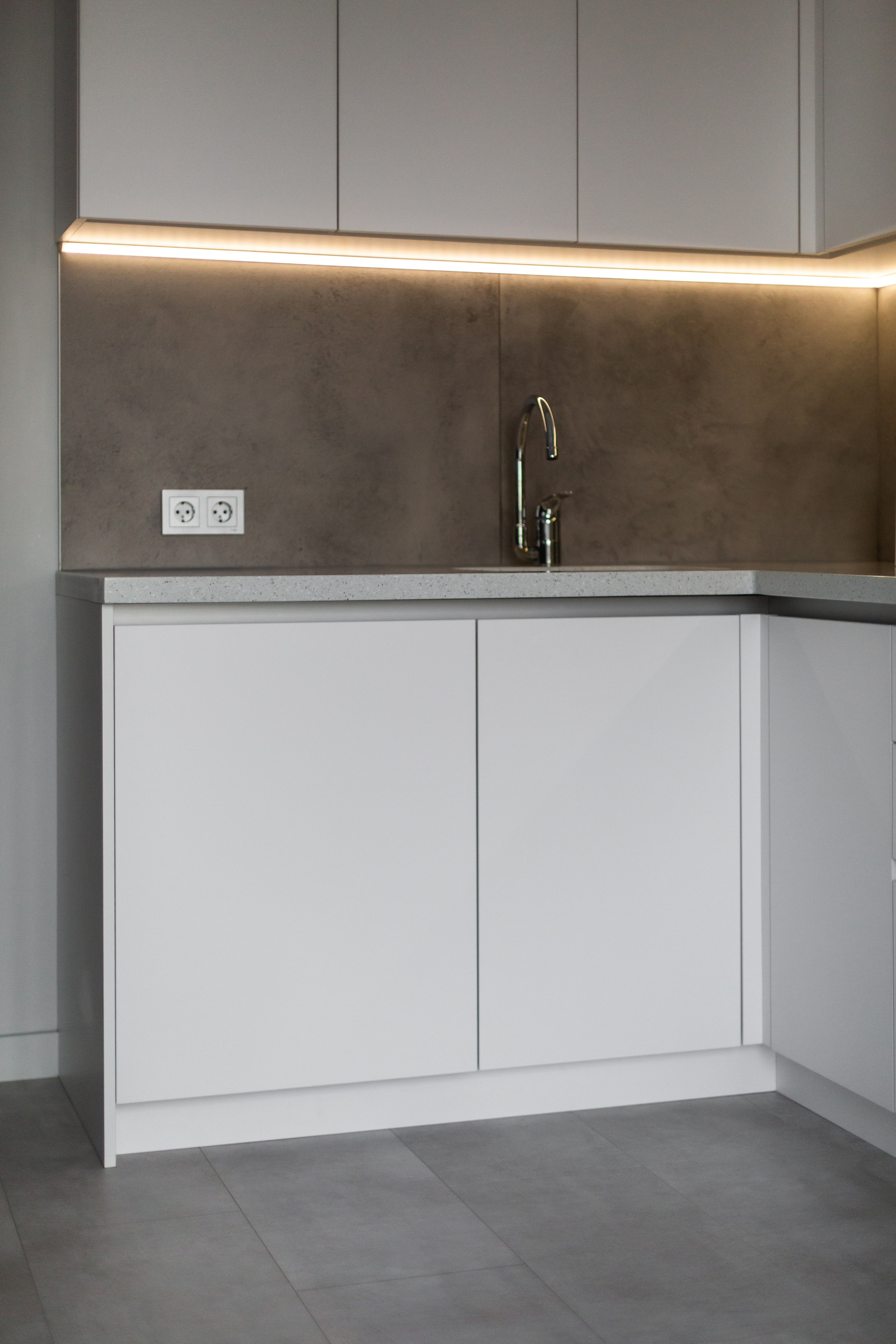 Кухня на заказ в Томске Северный Парк | Кухни Шкафы заказать. ГУДРУМ — Мебель на заказ в Томске | Кухни | Шкафы | Стулья и Столы