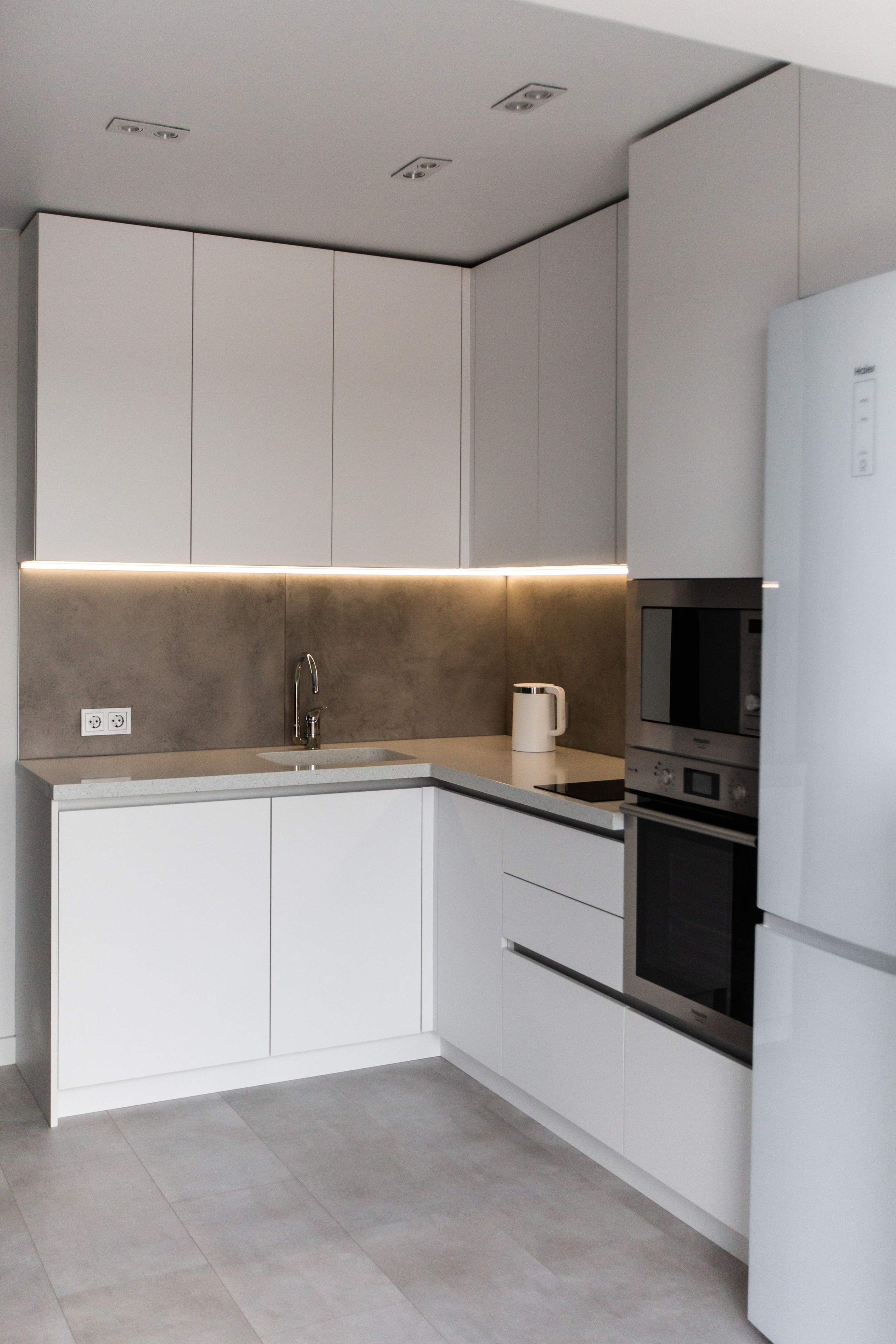 Кухня на заказ в Томске Северный Парк | Кухни Шкафы заказать. ГУДРУМ — Мебель на заказ в Томске | Кухни | Шкафы | Стулья и Столы