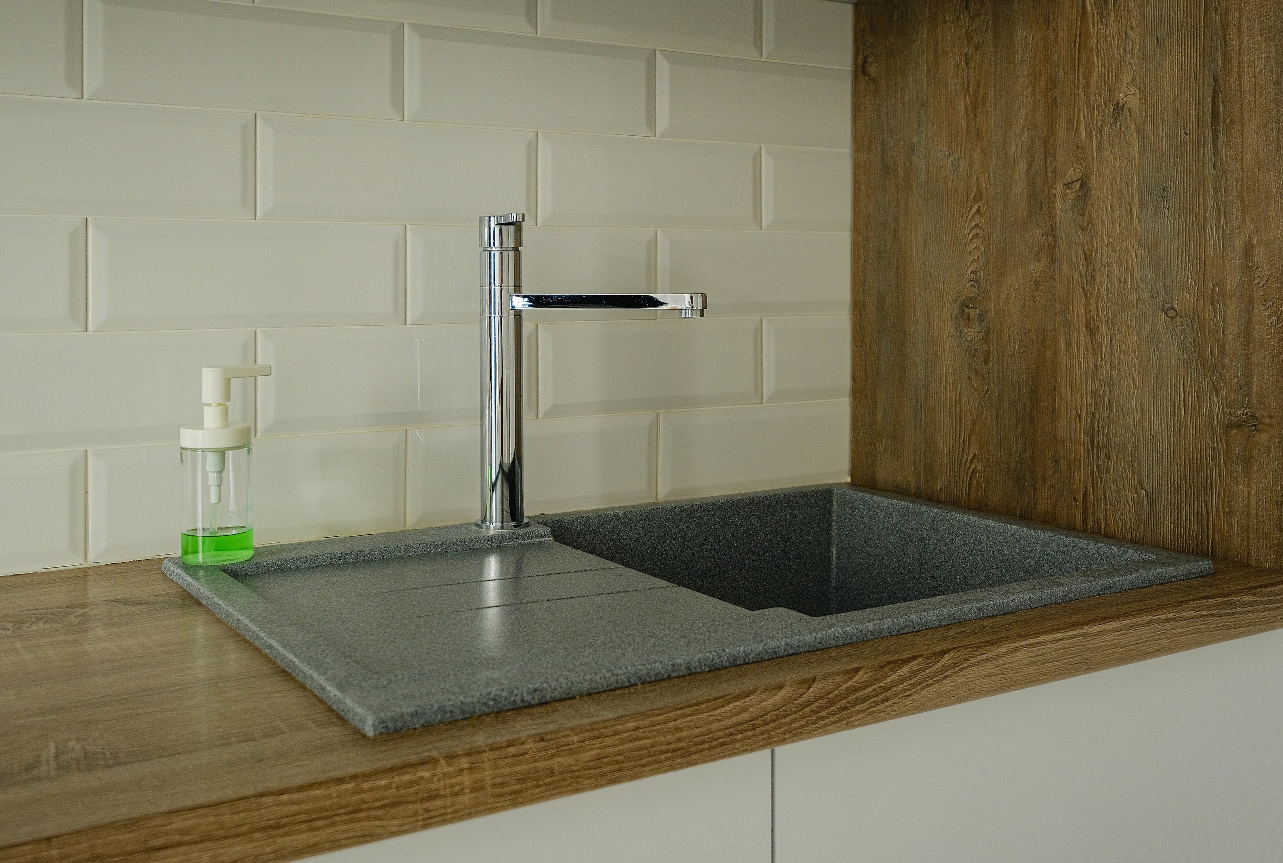 Кухня на заказ в Томске на пер. Овражный Томск| Мебель Кухни Шкафы. ГУДРУМ — Мебель на заказ в Томске | Кухни | Шкафы | Стулья и Столы