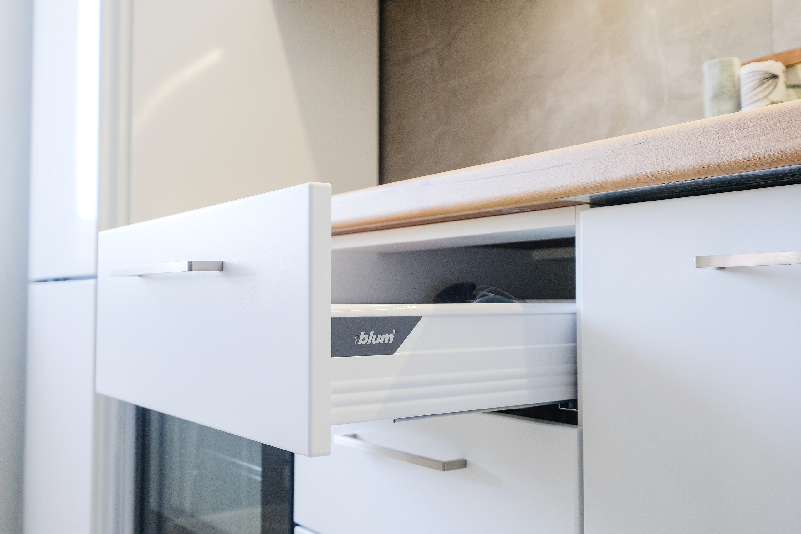 Кухня на заказ в Томске Северный Парк Мебель Кухни Шкафы заказать. ГУДРУМ — Мебель на заказ в Томске | Кухни | Шкафы | Стулья и Столы