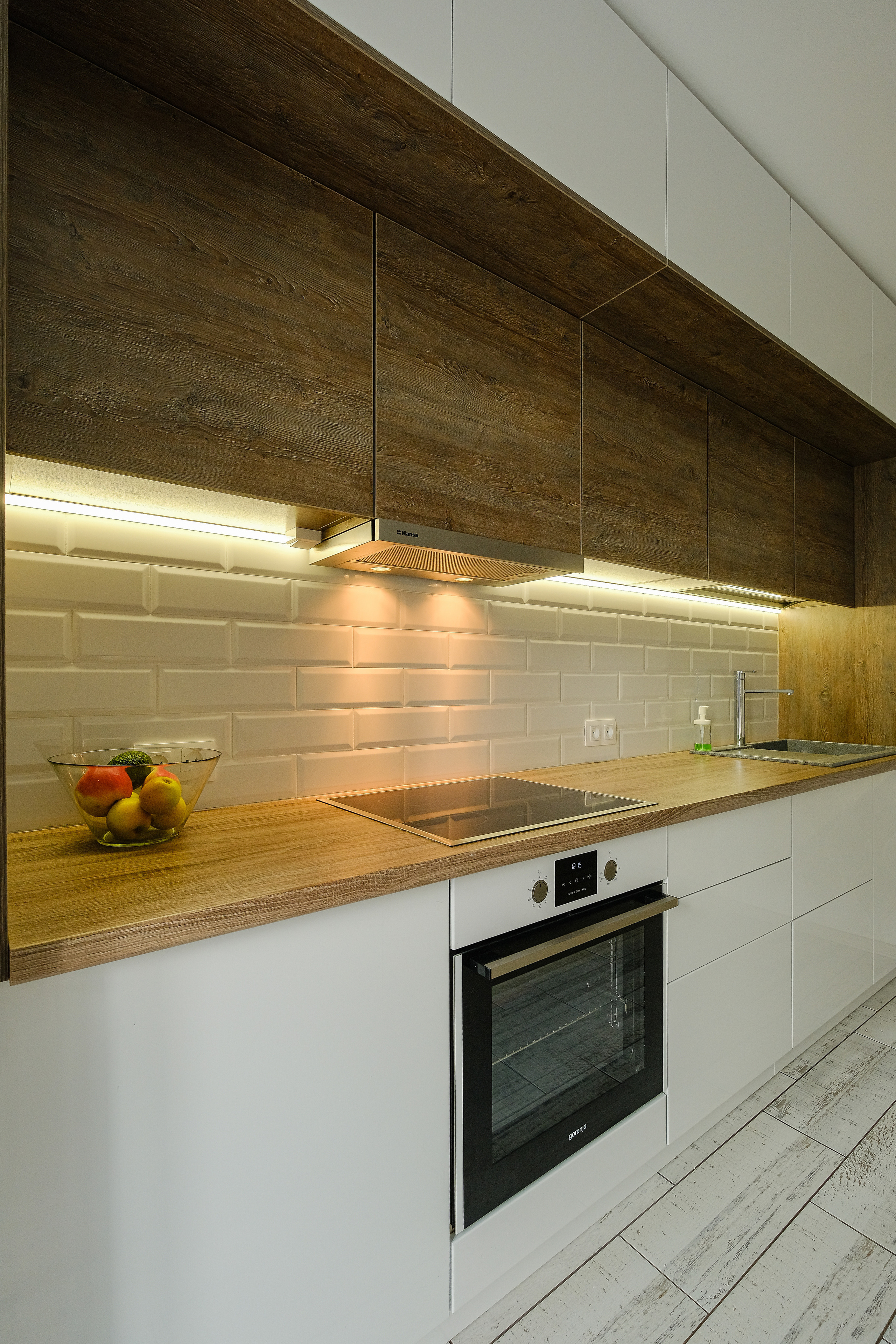 Кухня на заказ в Томске на пер. Овражный Томск| Мебель Кухни Шкафы. ГУДРУМ — Мебель на заказ в Томске | Кухни | Шкафы | Стулья и Столы