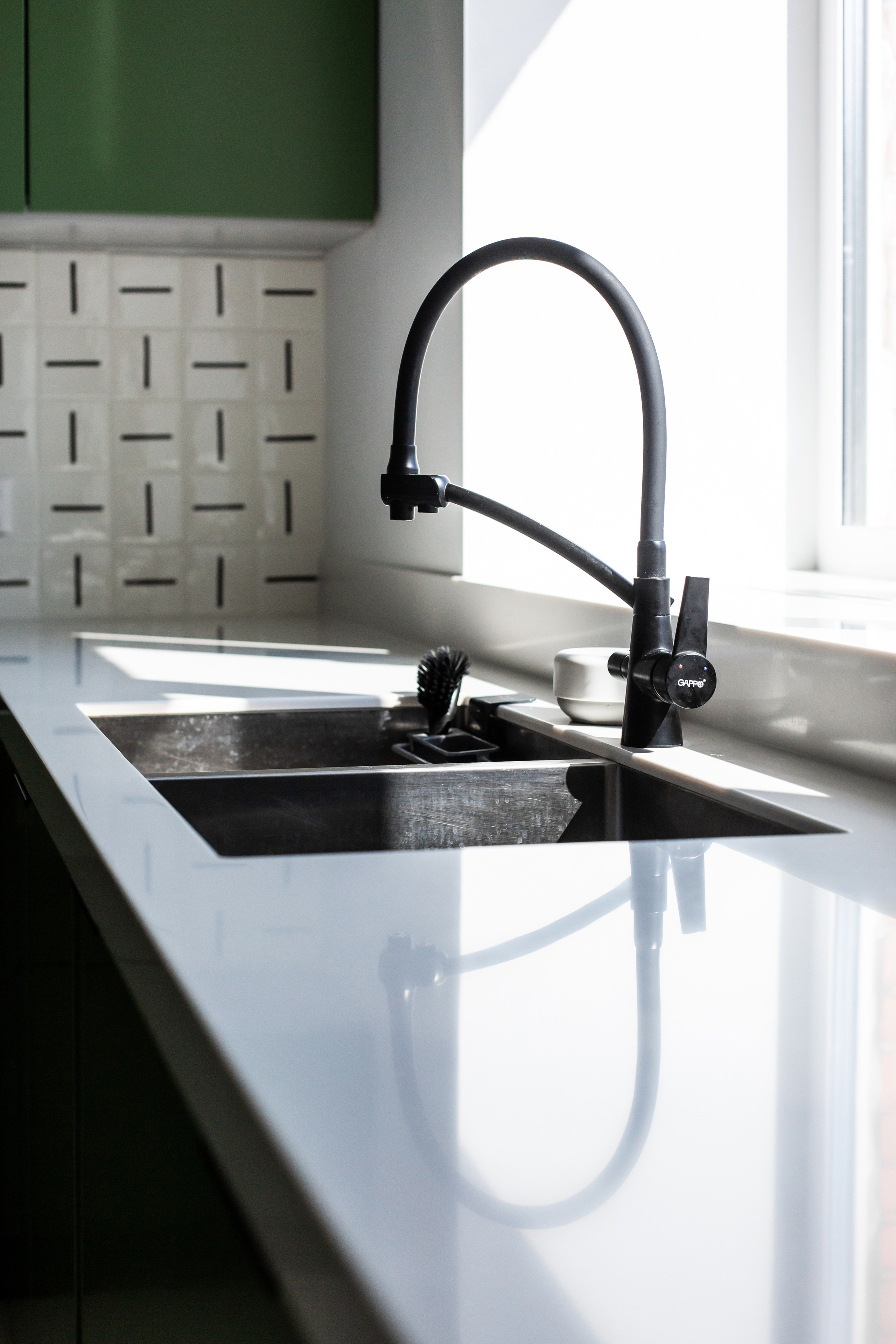 Кухня на заказ в Томске Холмы Village | Мебель Кухни Шкафы заказать. ГУДРУМ — Мебель на заказ в Томске | Кухни | Шкафы | Стулья и Столы