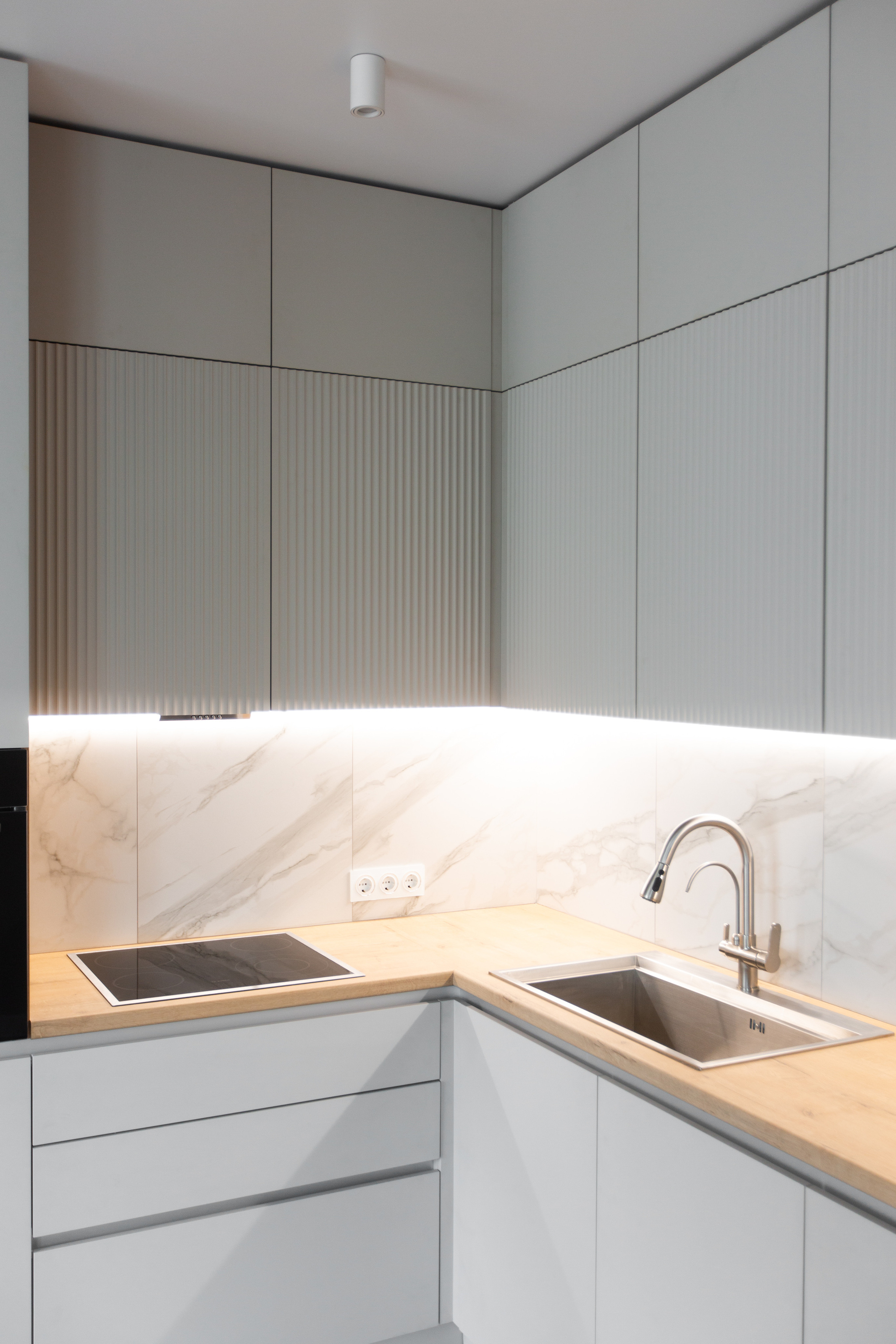 Кухня на заказ в Томске пер. Нечевский | Мебель Кухни Шкафы заказать. ГУДРУМ — Мебель на заказ в Томске | Кухни | Шкафы | Стулья и Столы