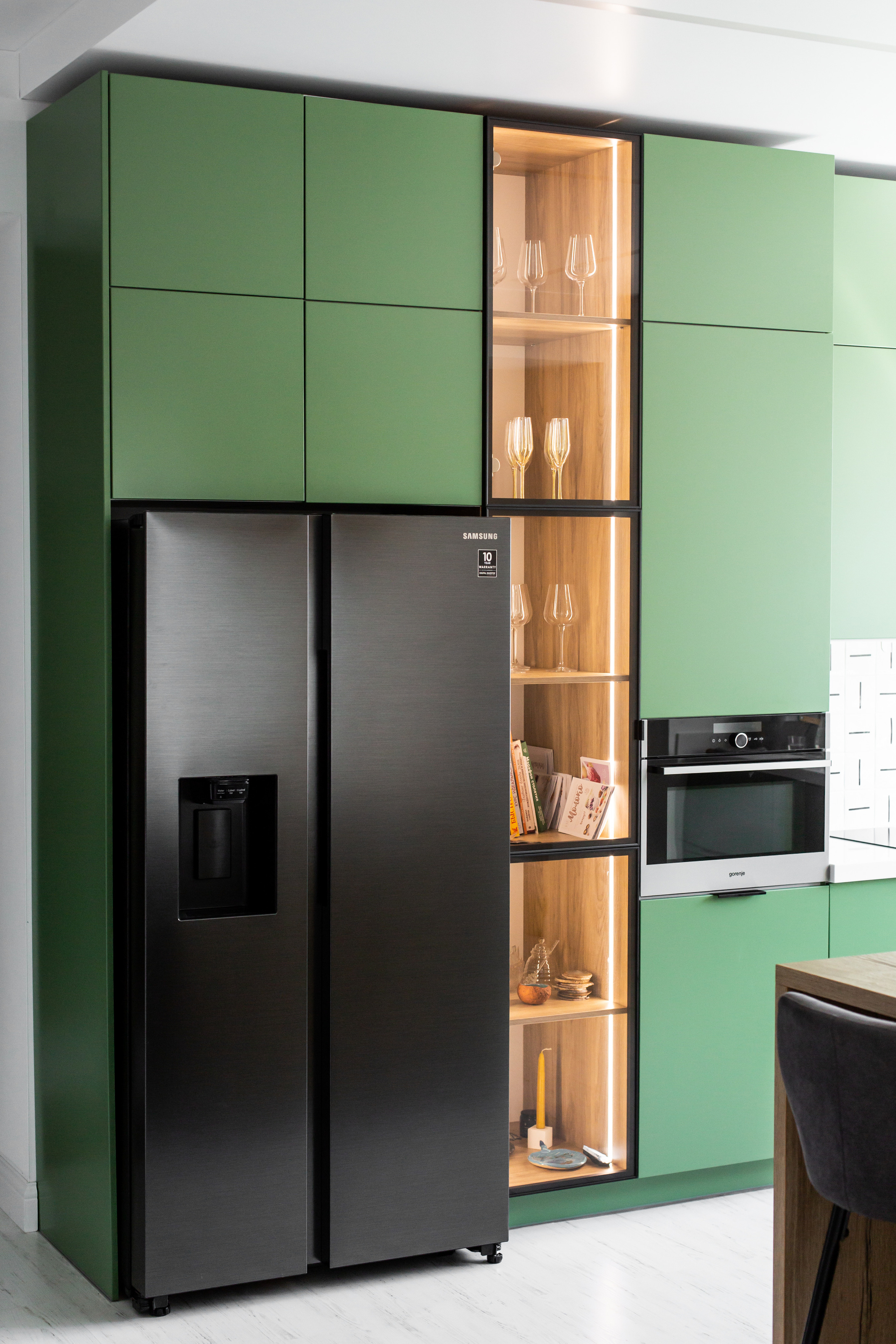 Кухня на заказ в Томске Холмы Village | Мебель Кухни Шкафы заказать. ГУДРУМ — Мебель на заказ в Томске | Кухни | Шкафы | Стулья и Столы