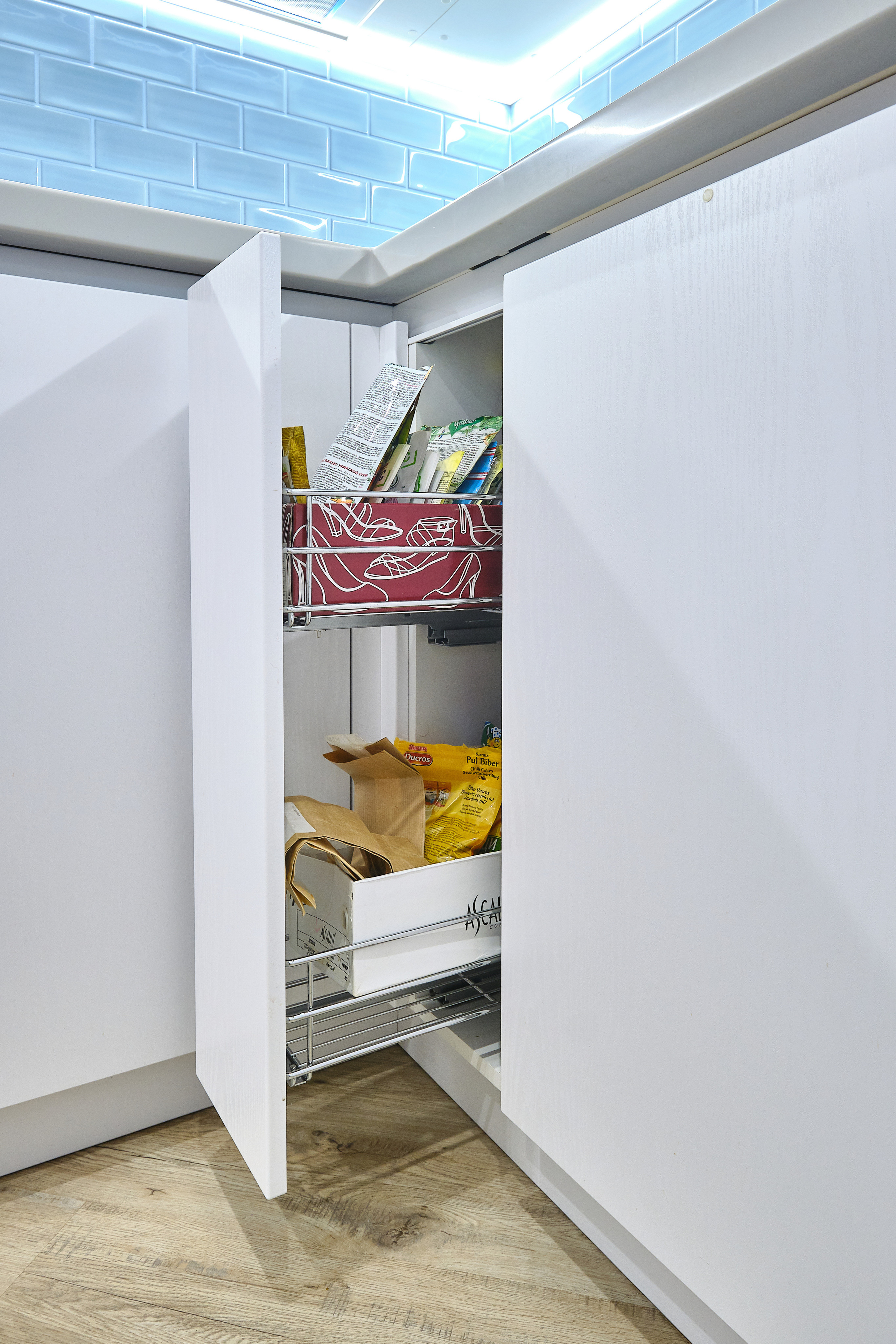 Кухня на заказ в Томске на ул.Гоголя Томск| Мебель Кухни Шкафы. ГУДРУМ — Мебель на заказ в Томске | Кухни | Шкафы | Стулья и Столы