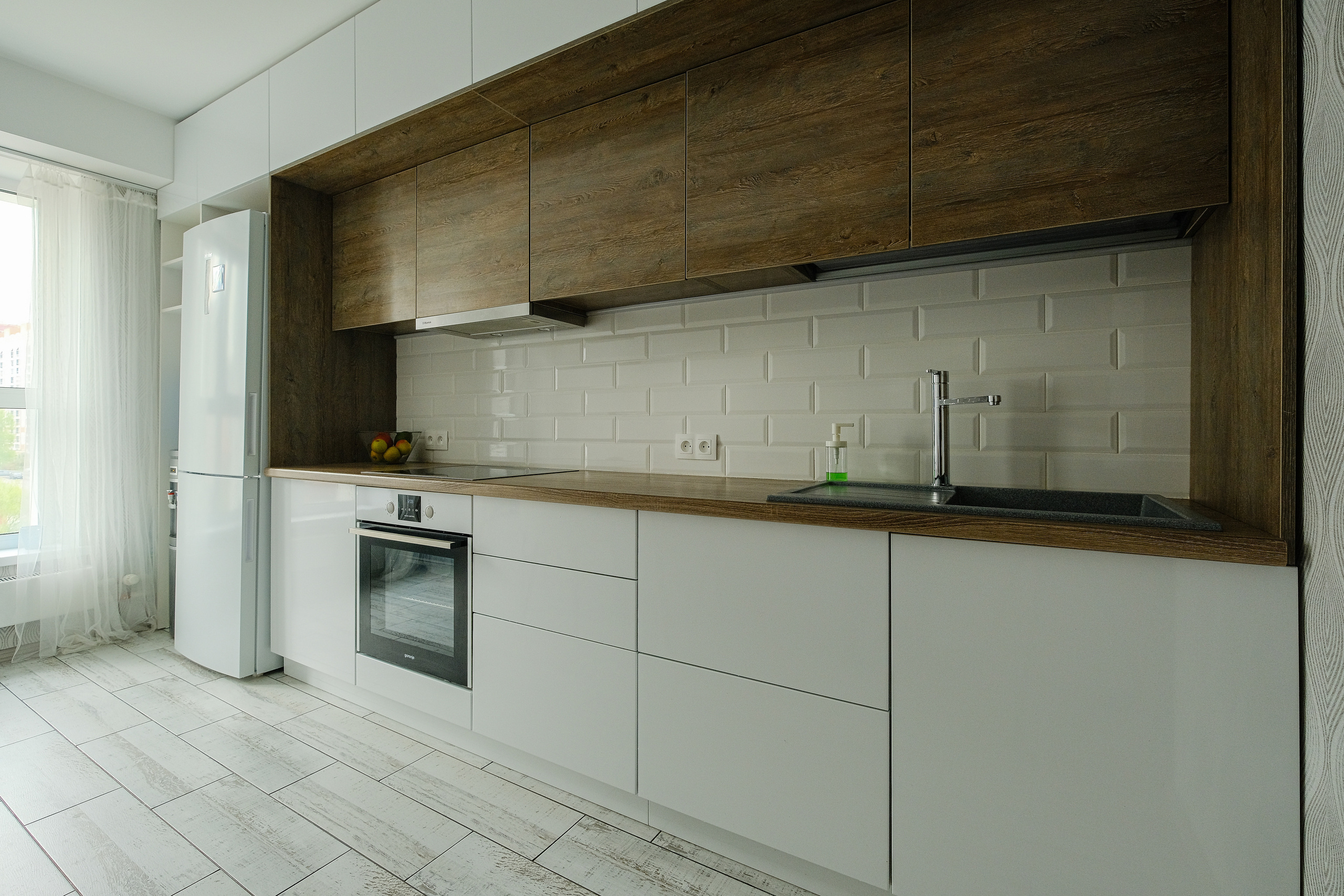 Кухня на заказ в Томске на пер. Овражный Томск| Мебель Кухни Шкафы. ГУДРУМ — Мебель на заказ в Томске | Кухни | Шкафы | Стулья и Столы