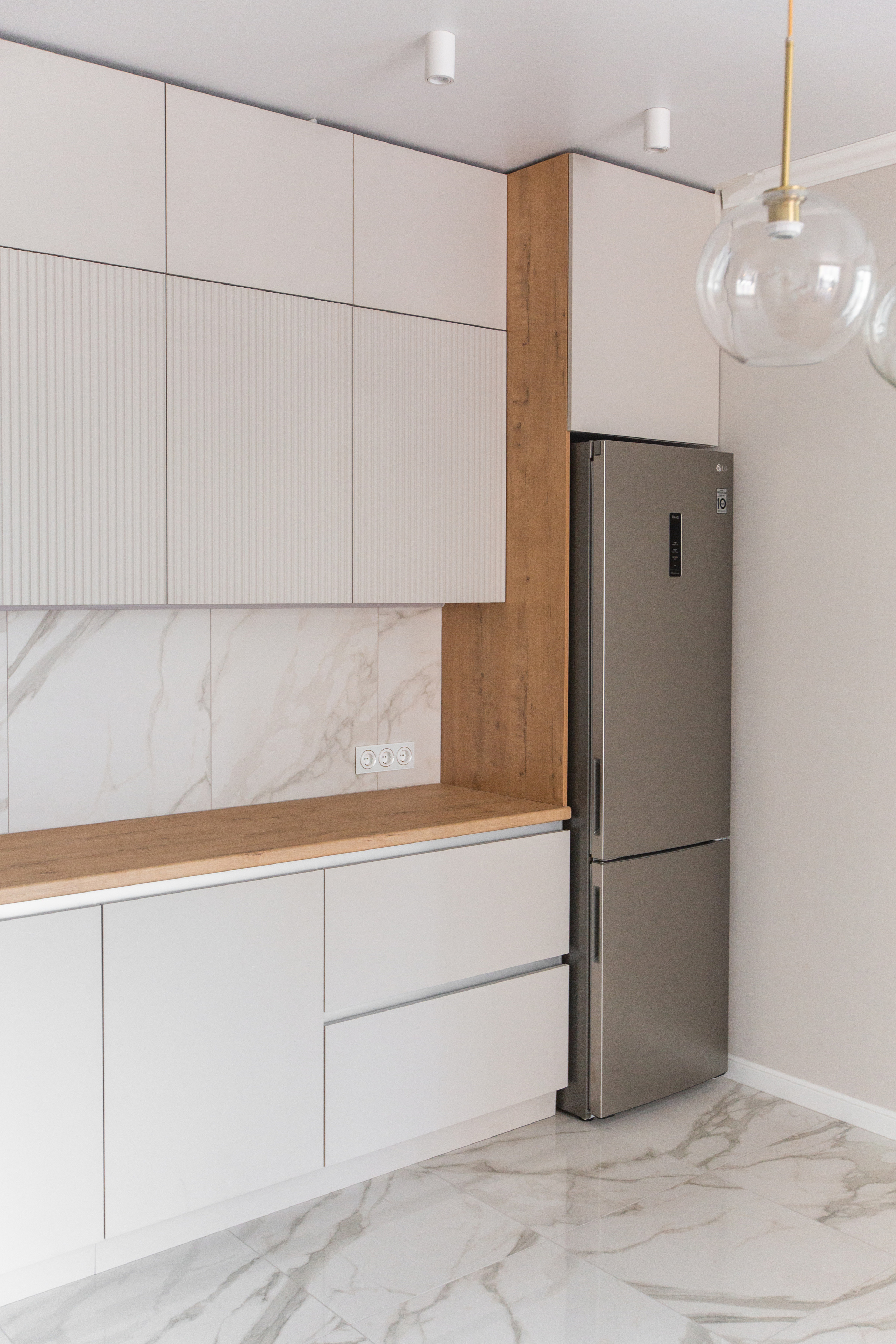 Кухня на заказ в Томске пер. Нечевский | Мебель Кухни Шкафы заказать. ГУДРУМ — Мебель на заказ в Томске | Кухни | Шкафы | Стулья и Столы