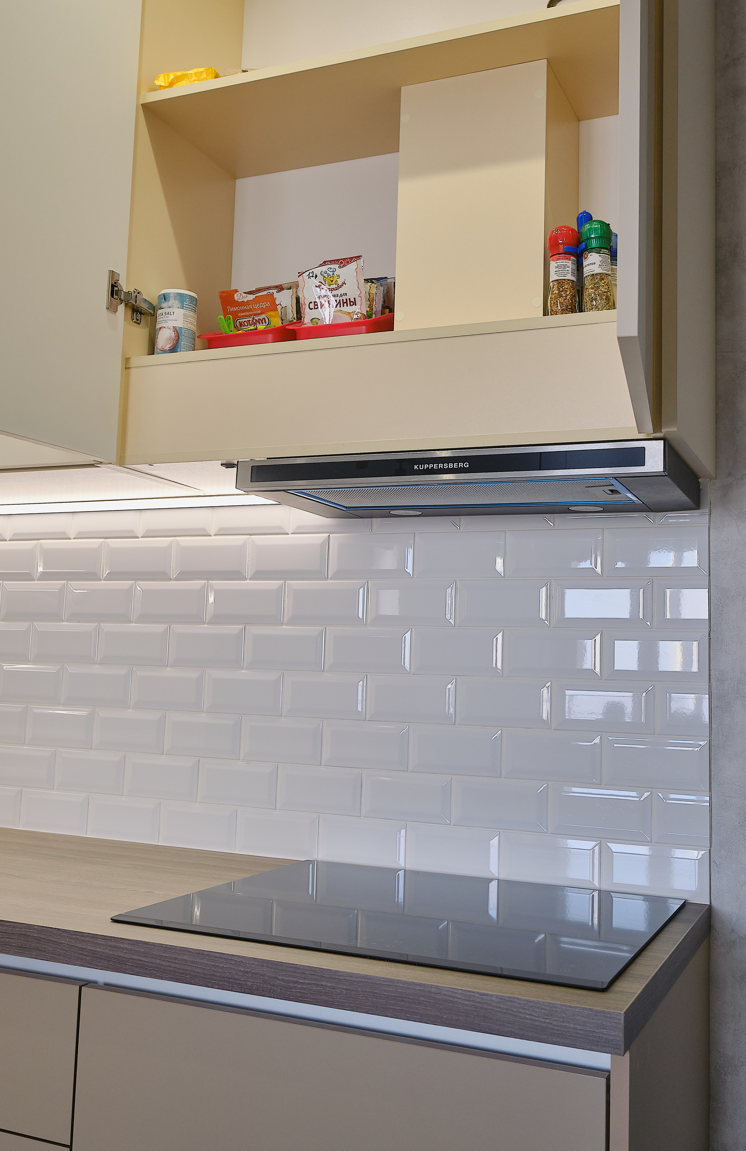 Кухня на заказ в Томске на ул.Береговая Томск| Мебель Кухни Шкафы. ГУДРУМ — Мебель на заказ в Томске | Кухни | Шкафы | Стулья и Столы