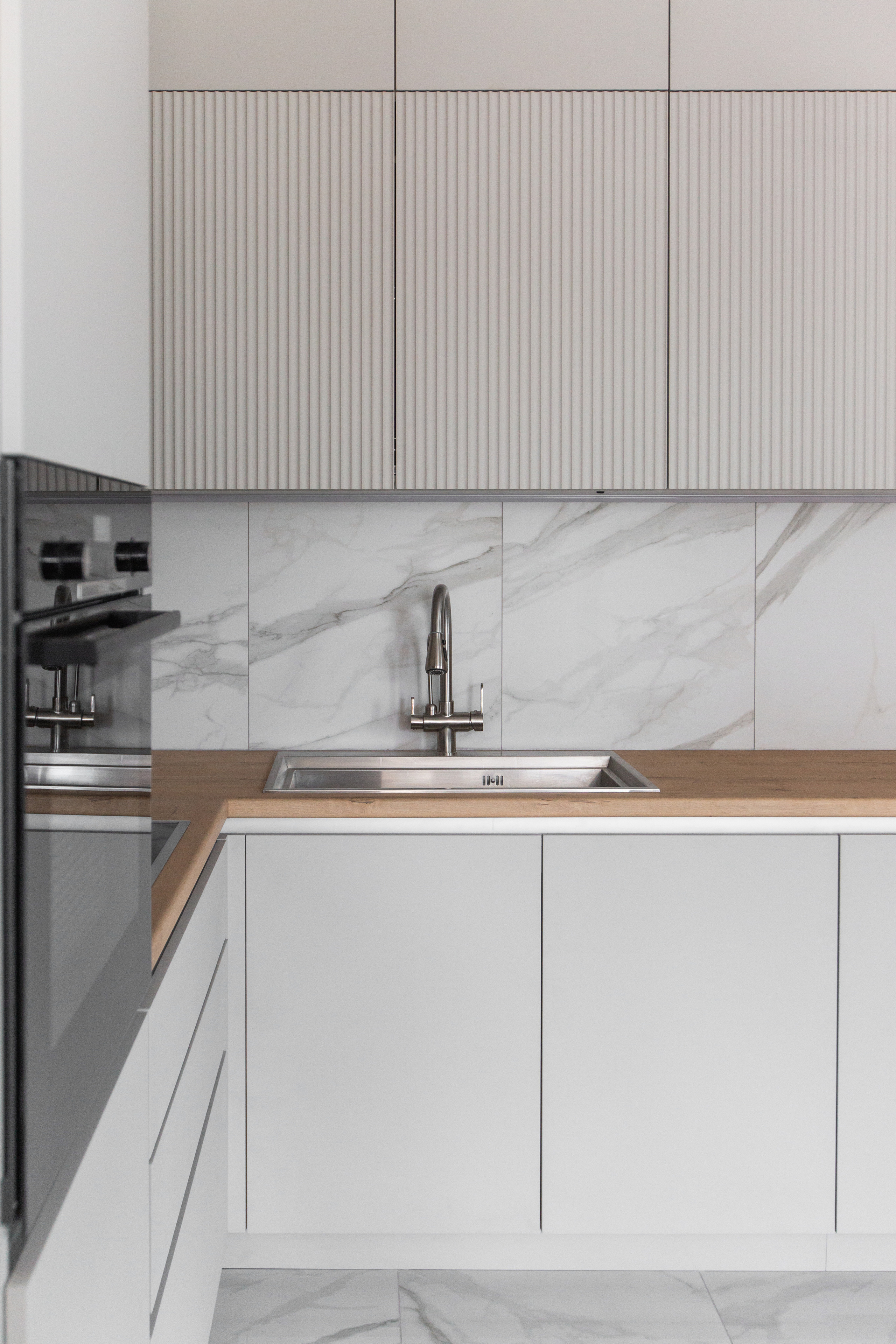 Кухня на заказ в Томске пер. Нечевский | Мебель Кухни Шкафы заказать. ГУДРУМ — Мебель на заказ в Томске | Кухни | Шкафы | Стулья и Столы