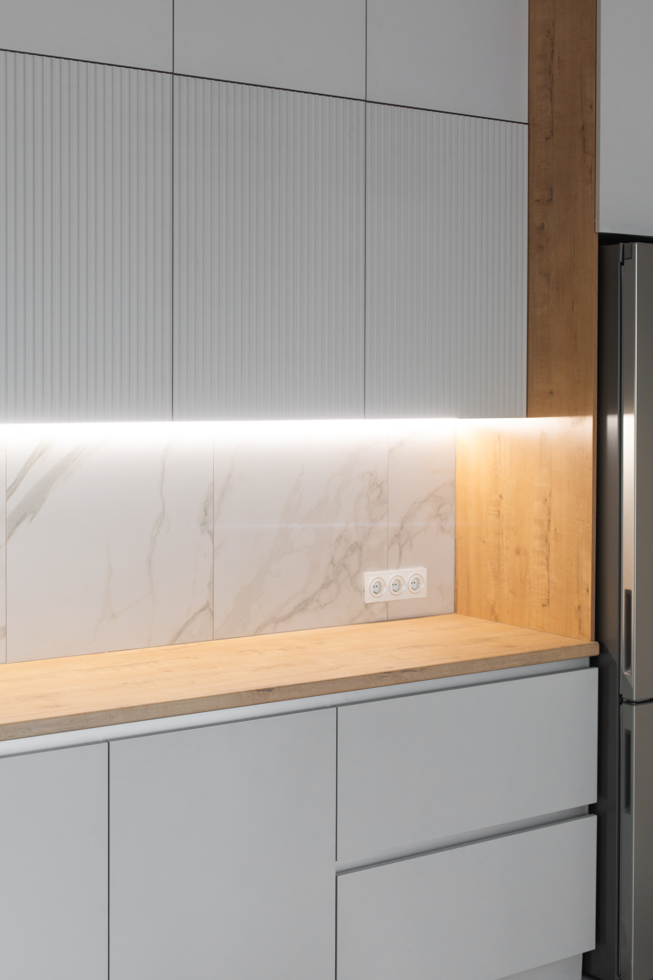 Кухня на заказ в Томске пер. Нечевский | Мебель Кухни Шкафы заказать. ГУДРУМ — Мебель на заказ в Томске | Кухни | Шкафы | Стулья и Столы