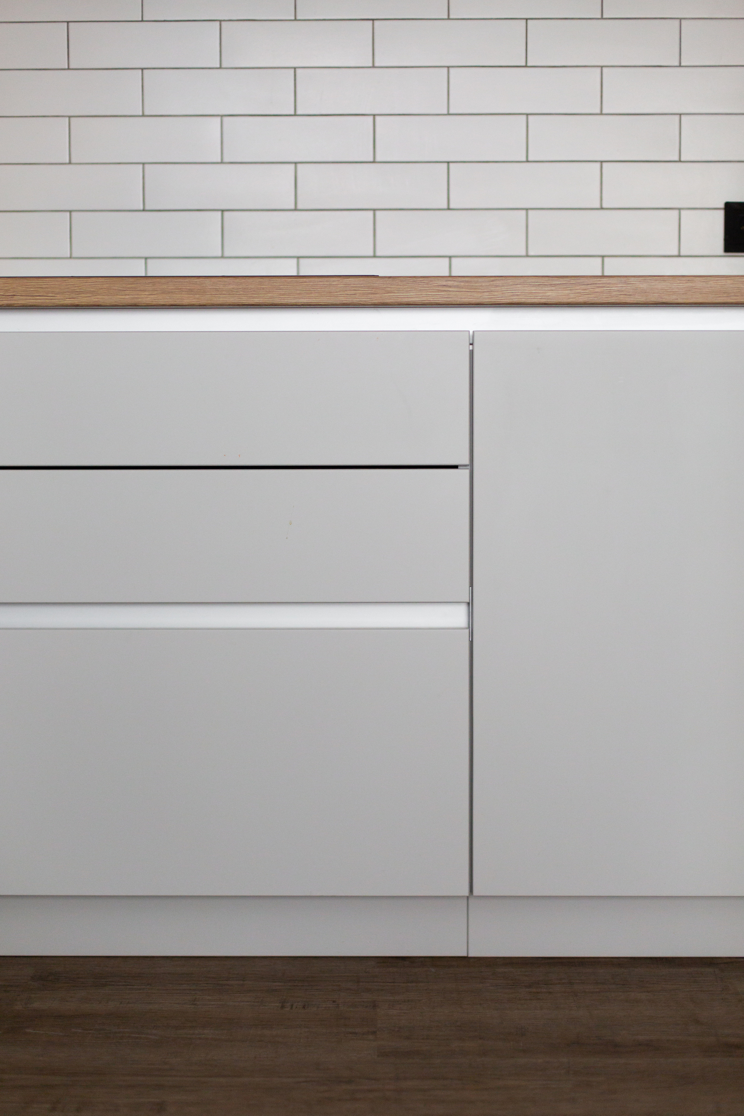 Кухня на заказ в Томске Комсомольский 48 | Мебель Кухни Шкафы заказать. ГУДРУМ — Мебель на заказ в Томске | Кухни | Шкафы | Стулья и Столы