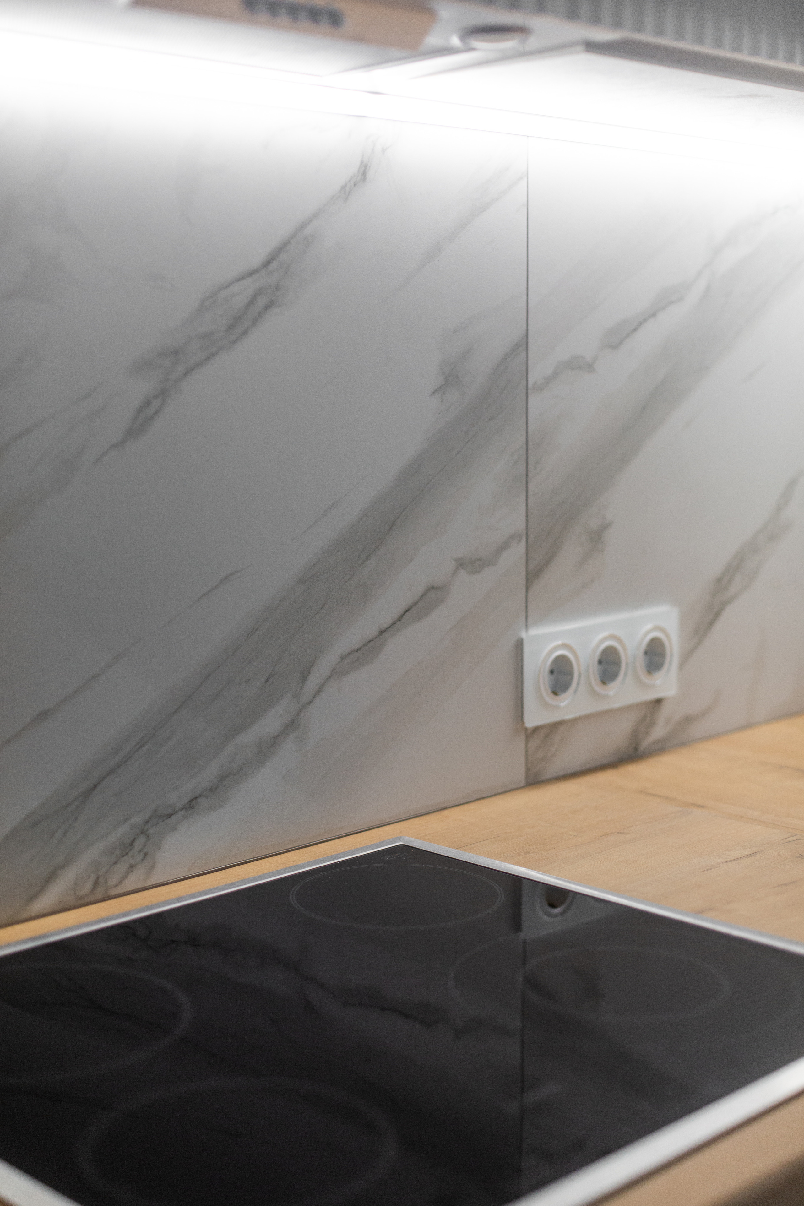 Кухня на заказ в Томске пер. Нечевский | Мебель Кухни Шкафы заказать. ГУДРУМ — Мебель на заказ в Томске | Кухни | Шкафы | Стулья и Столы