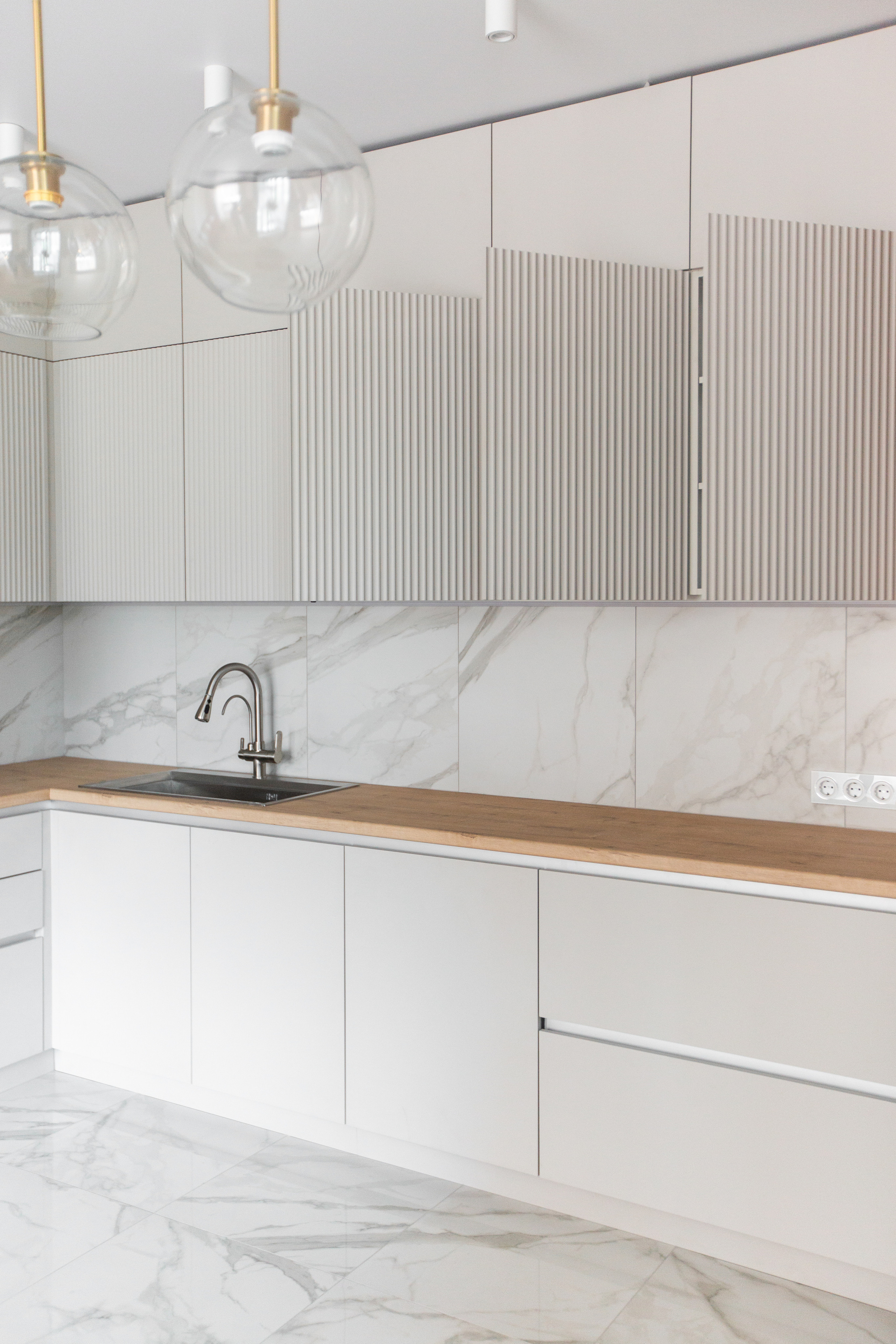 Кухня на заказ в Томске пер. Нечевский | Мебель Кухни Шкафы заказать. ГУДРУМ — Мебель на заказ в Томске | Кухни | Шкафы | Стулья и Столы