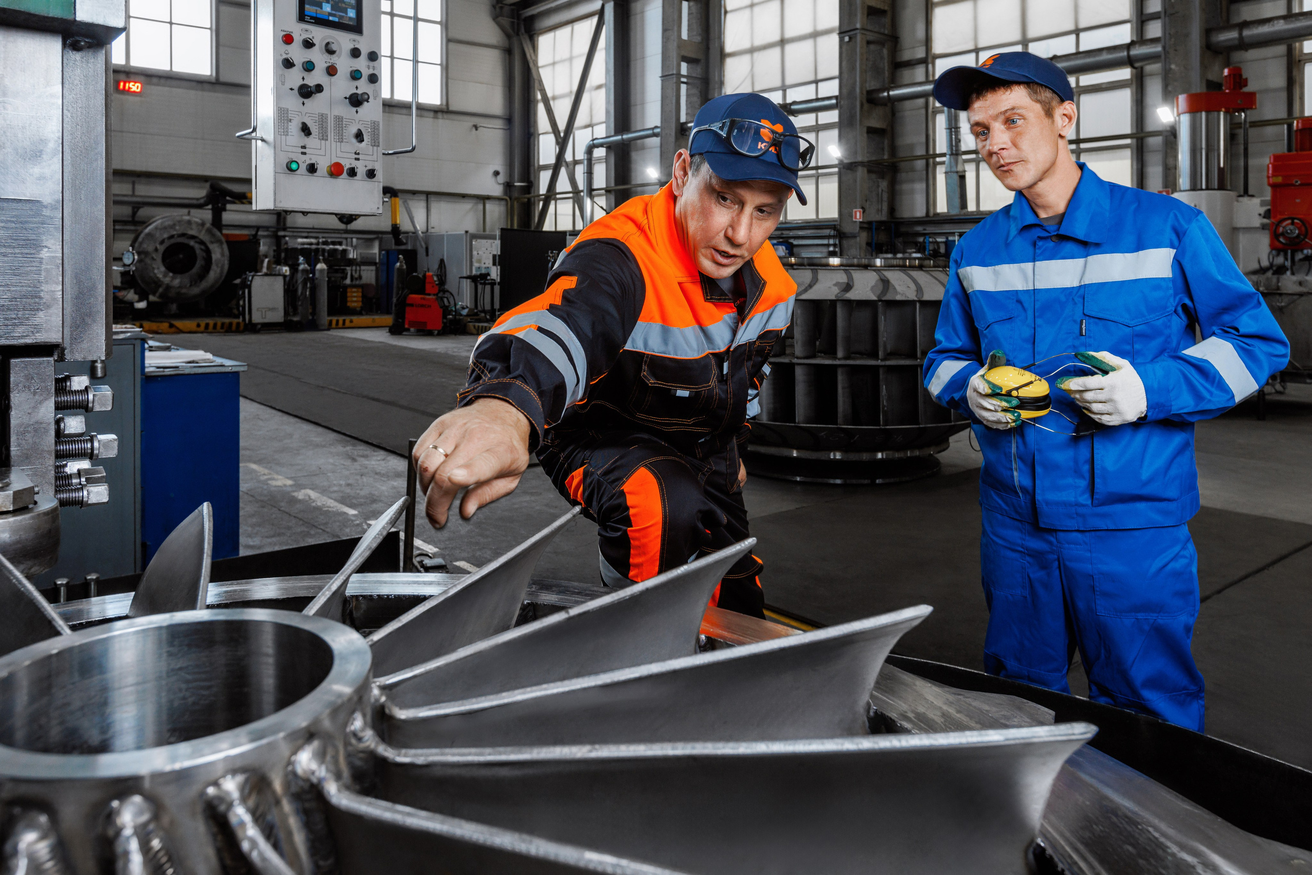 КМЗ. Фотограф Виталий Хайлов, Екатеринбург