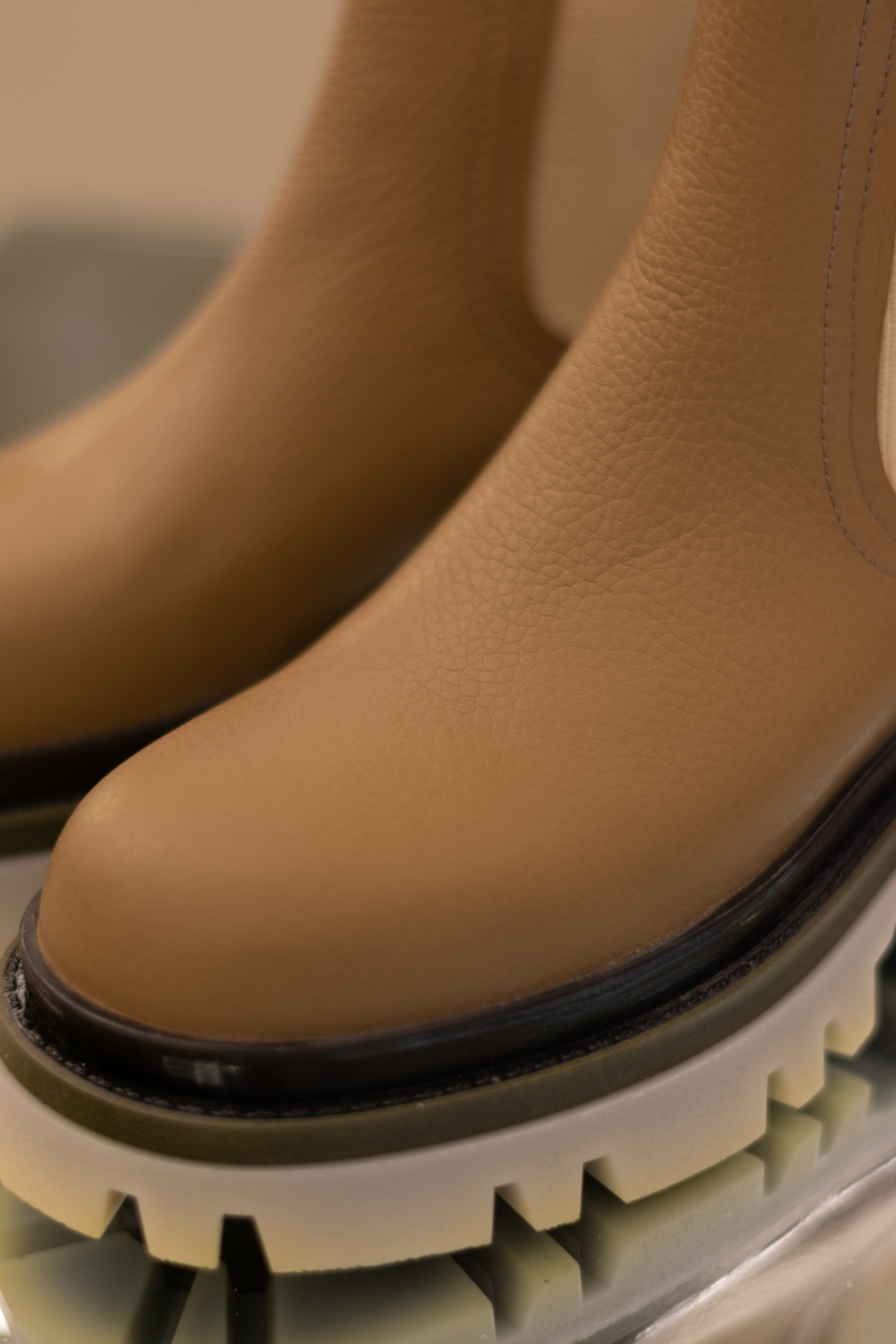 Для организаций. Предметная фотосессия для обувного магазина Capsula. Фотограф/видеограф Богдан Голованов