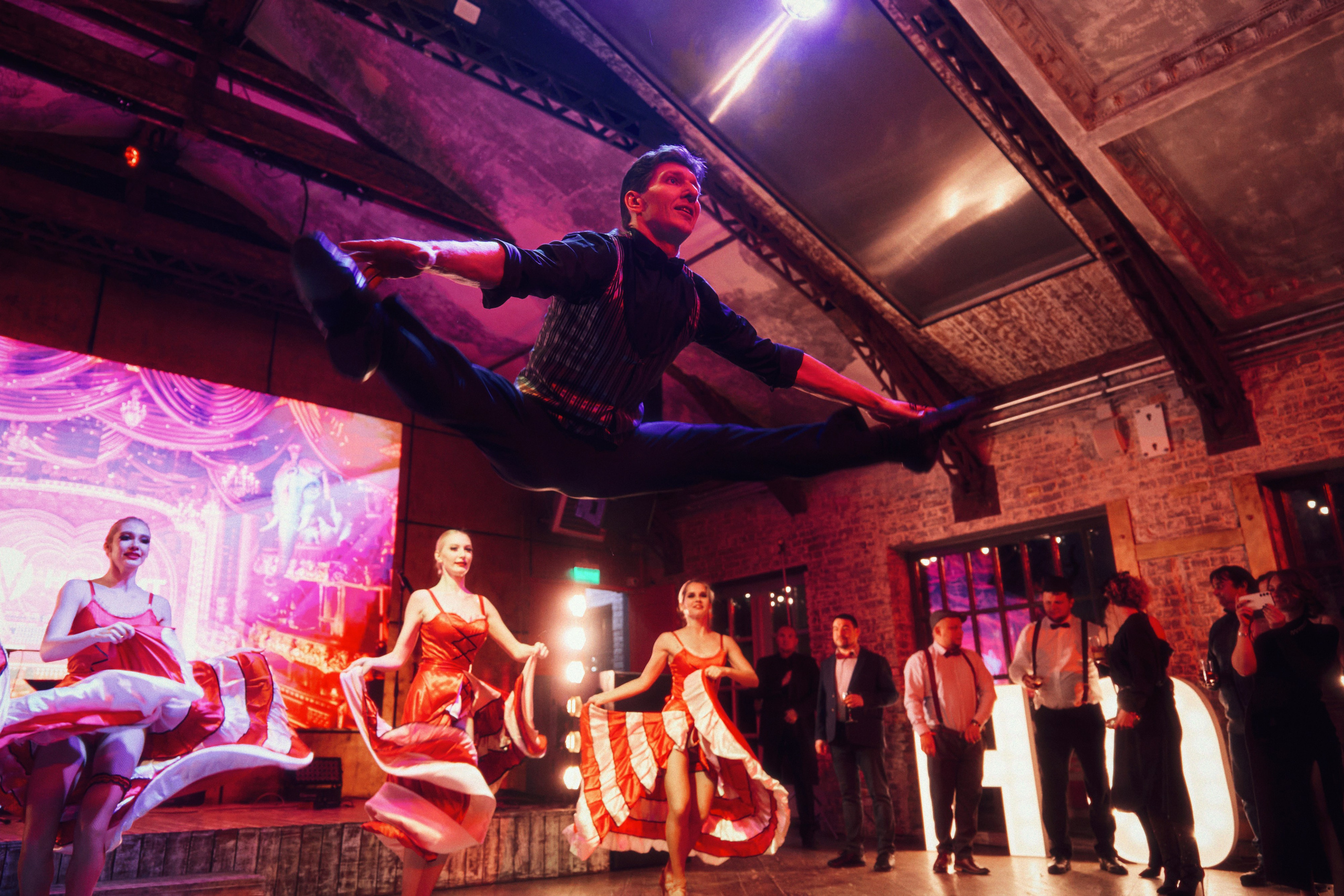 Norbit Cabaret. Фотограф Дмитрий Тур — профессиональная фотосъемка мероприятий и портретов в Москве и Московской области