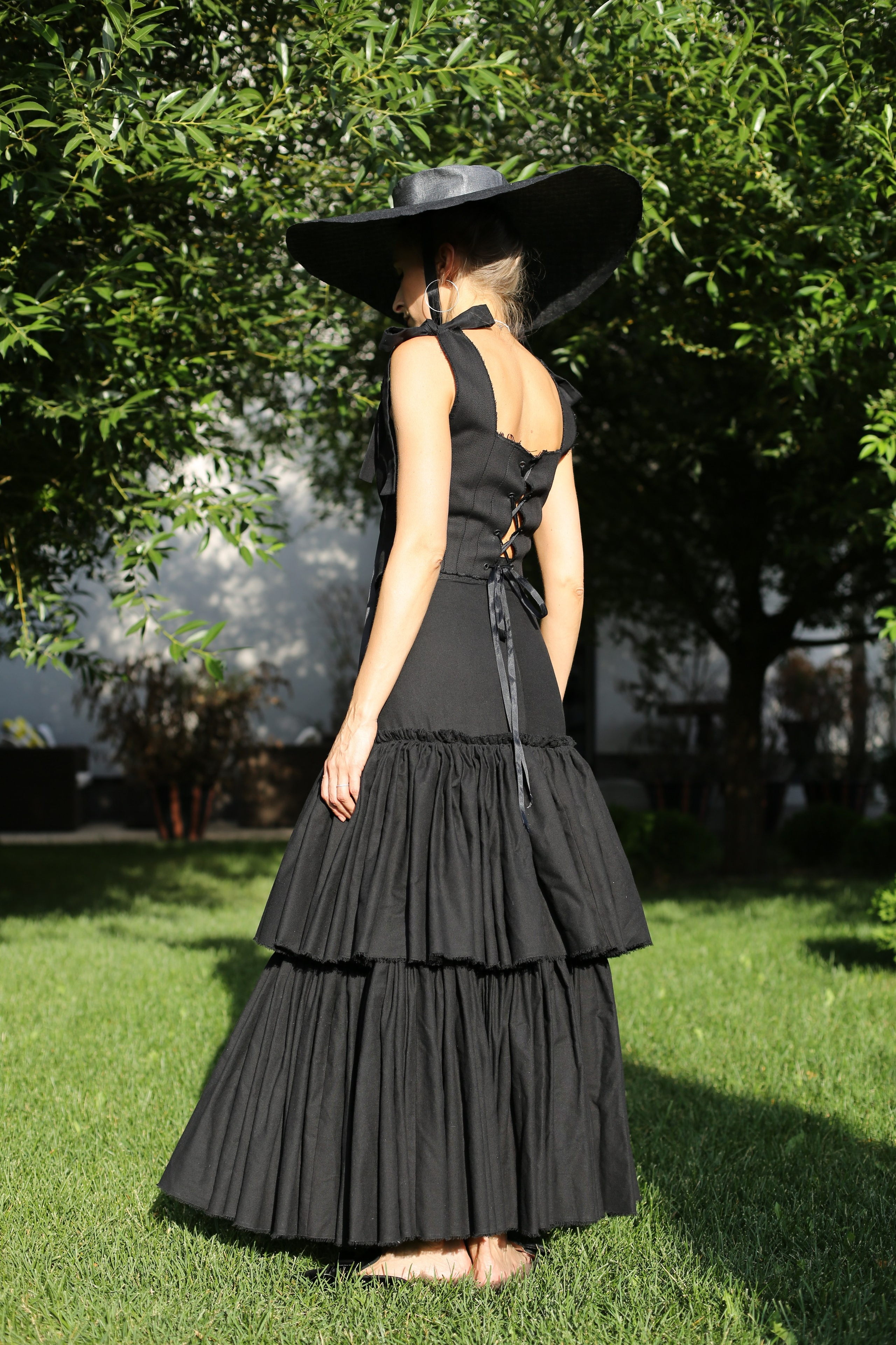 LOOKBOOK. Фешн дизайнер, фотограф, художник Яна Лазарева в Москве