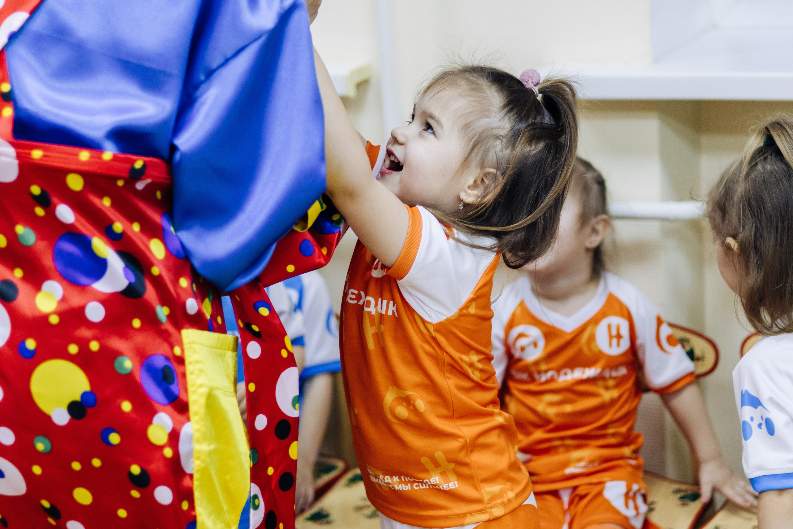 Фотосессия с кубком в детских садах г. Магнитогорска. Денис Прохоров Фотограф в г. Магнитогорск