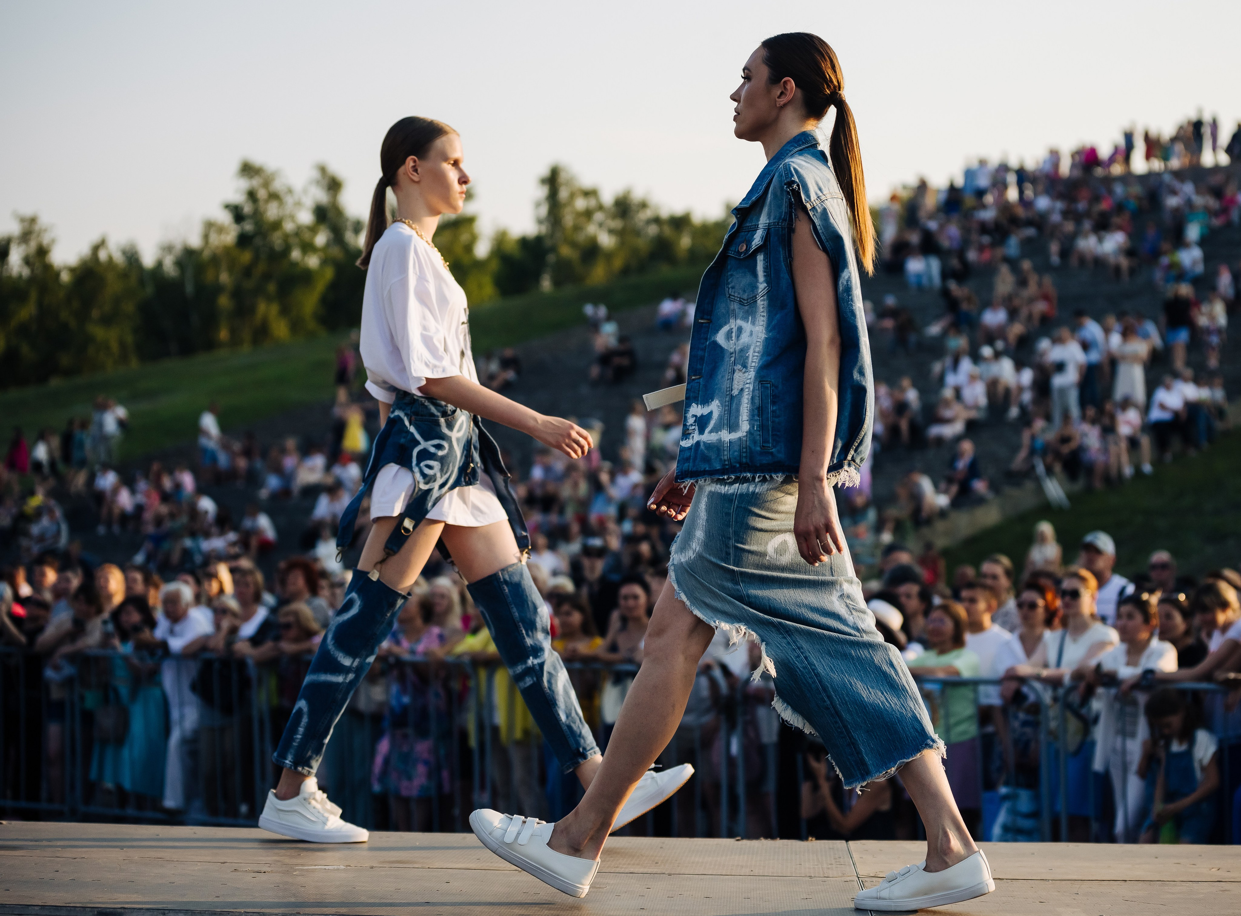 Международный фестиваль моды и музыки «Половодье» // 05.07.2024. Денис Прохоров Фотограф в г. Магнитогорск
