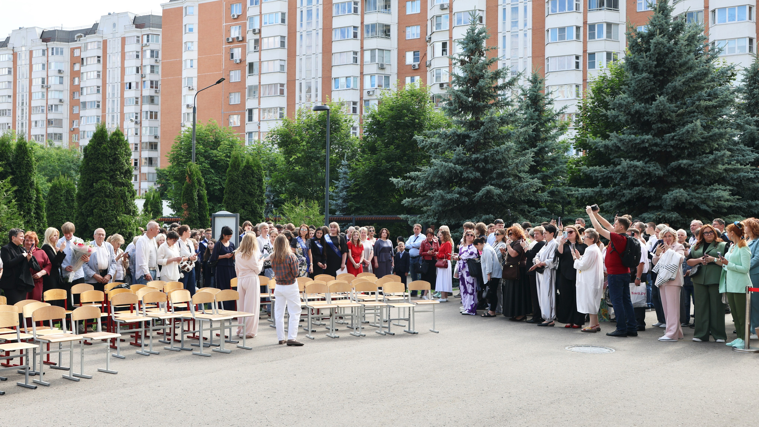26/06/26. Школьные выпускные альбомы в Москве Марина Николаева