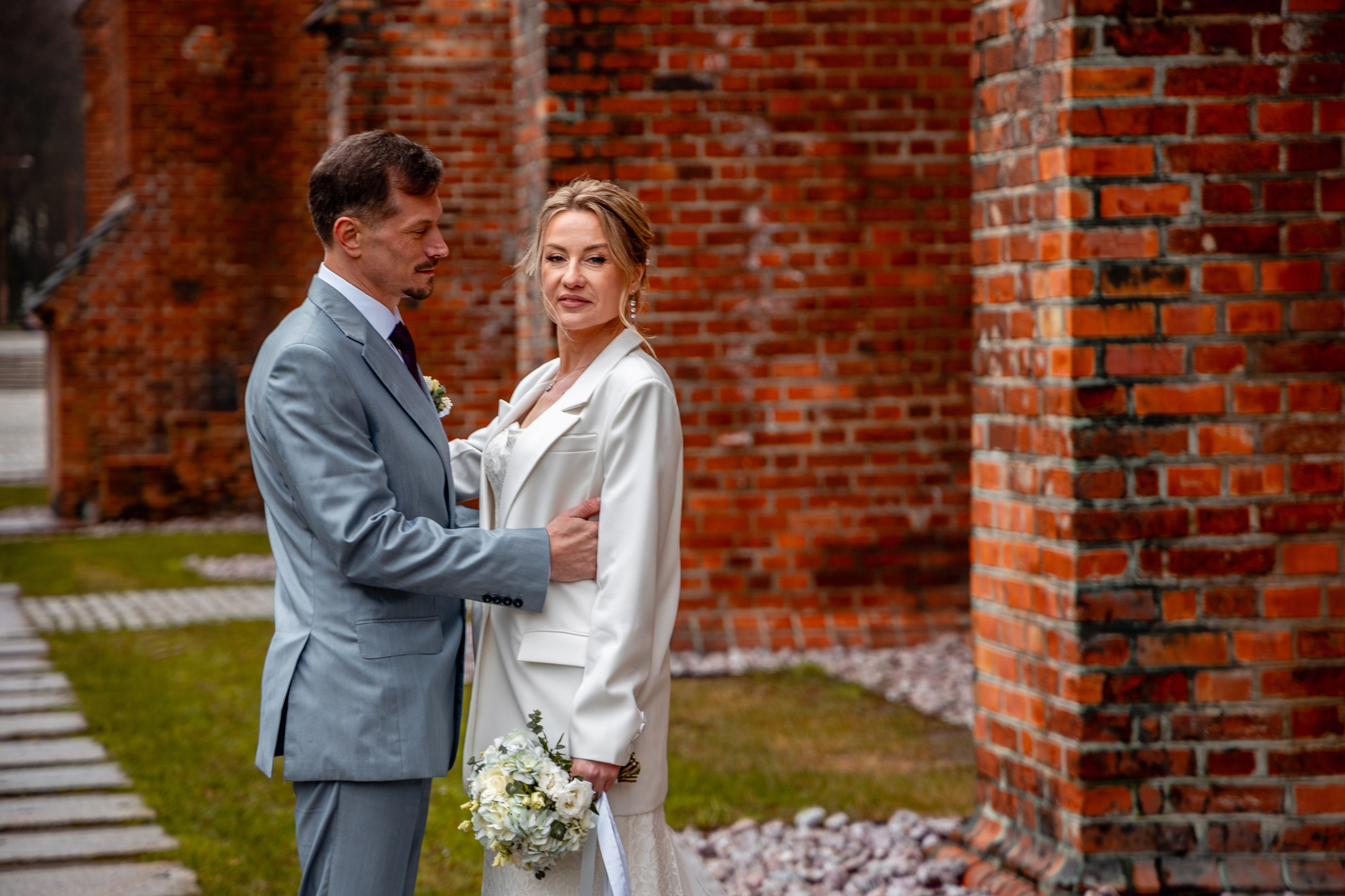 Ирина и Виталий | Остров Канта. Фотограф Елена Медок Калининград