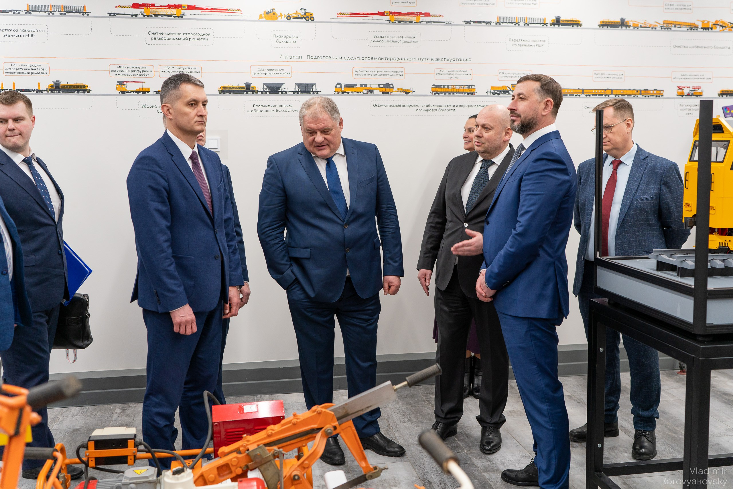 Открытие лабораторий. Фотограф Владимир Коровяковский