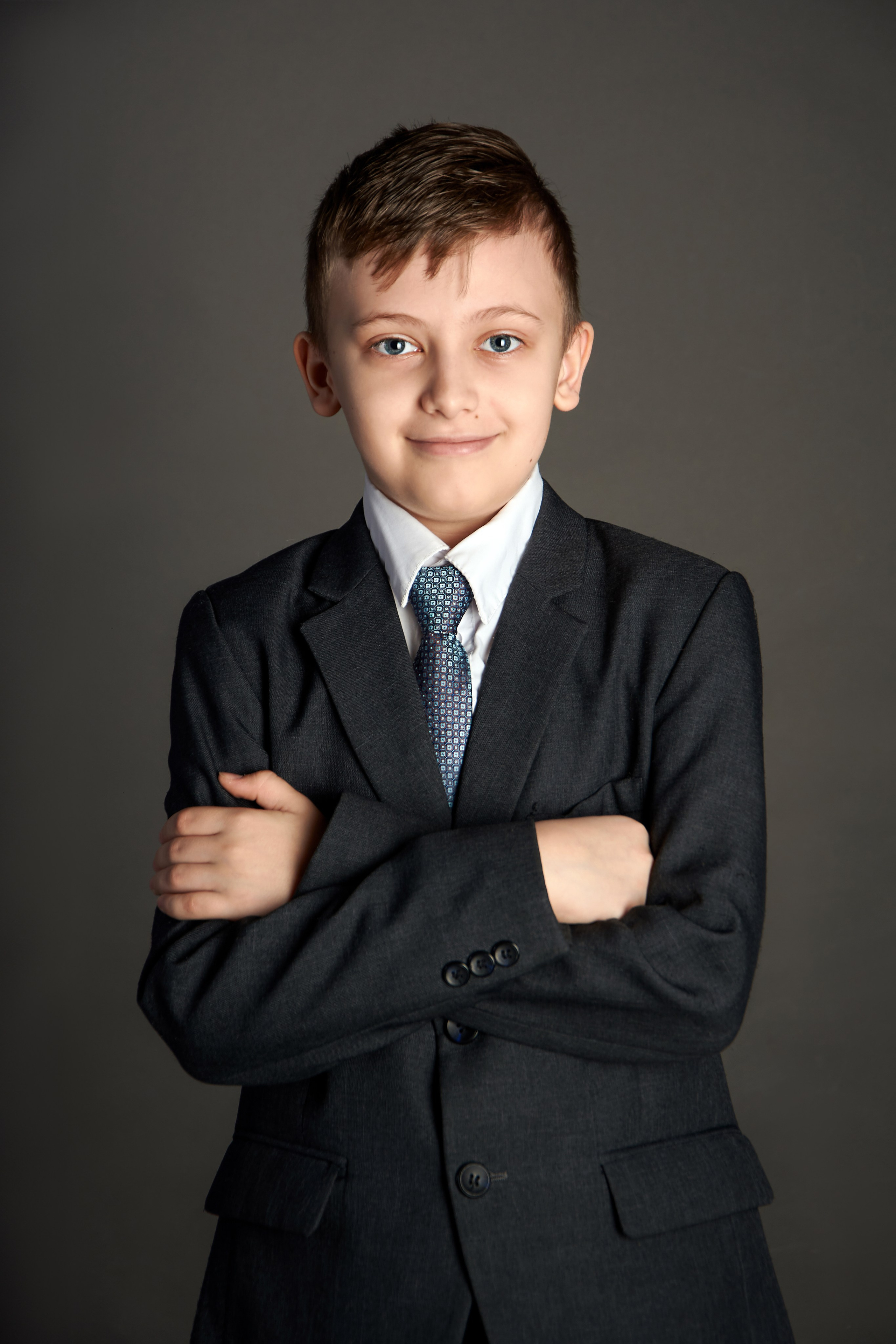 Портретная съемка в альбом. Лицей, 4-й класс. Ольга Чёкотова (Фотограф Кострома)