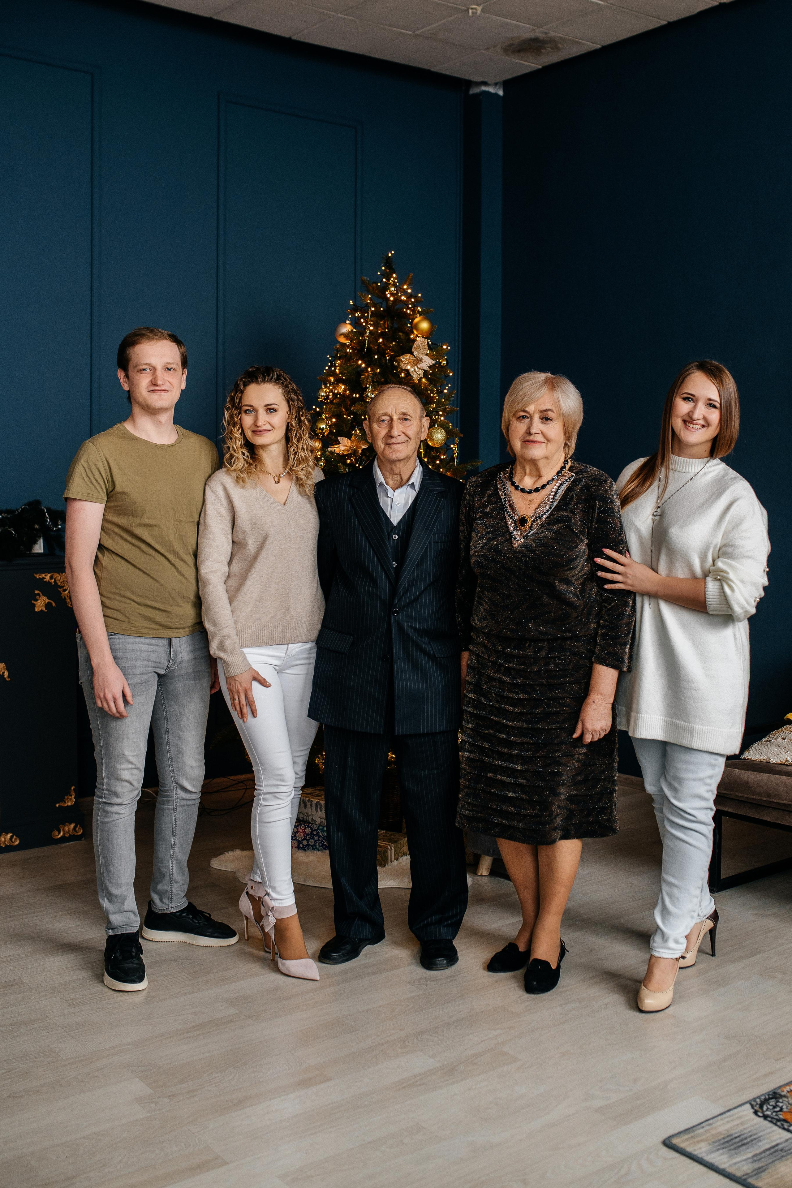 Новогодняя фотосессия большой семьи. Катя Курлович — семейный фотограф в Бобруйске и Минске