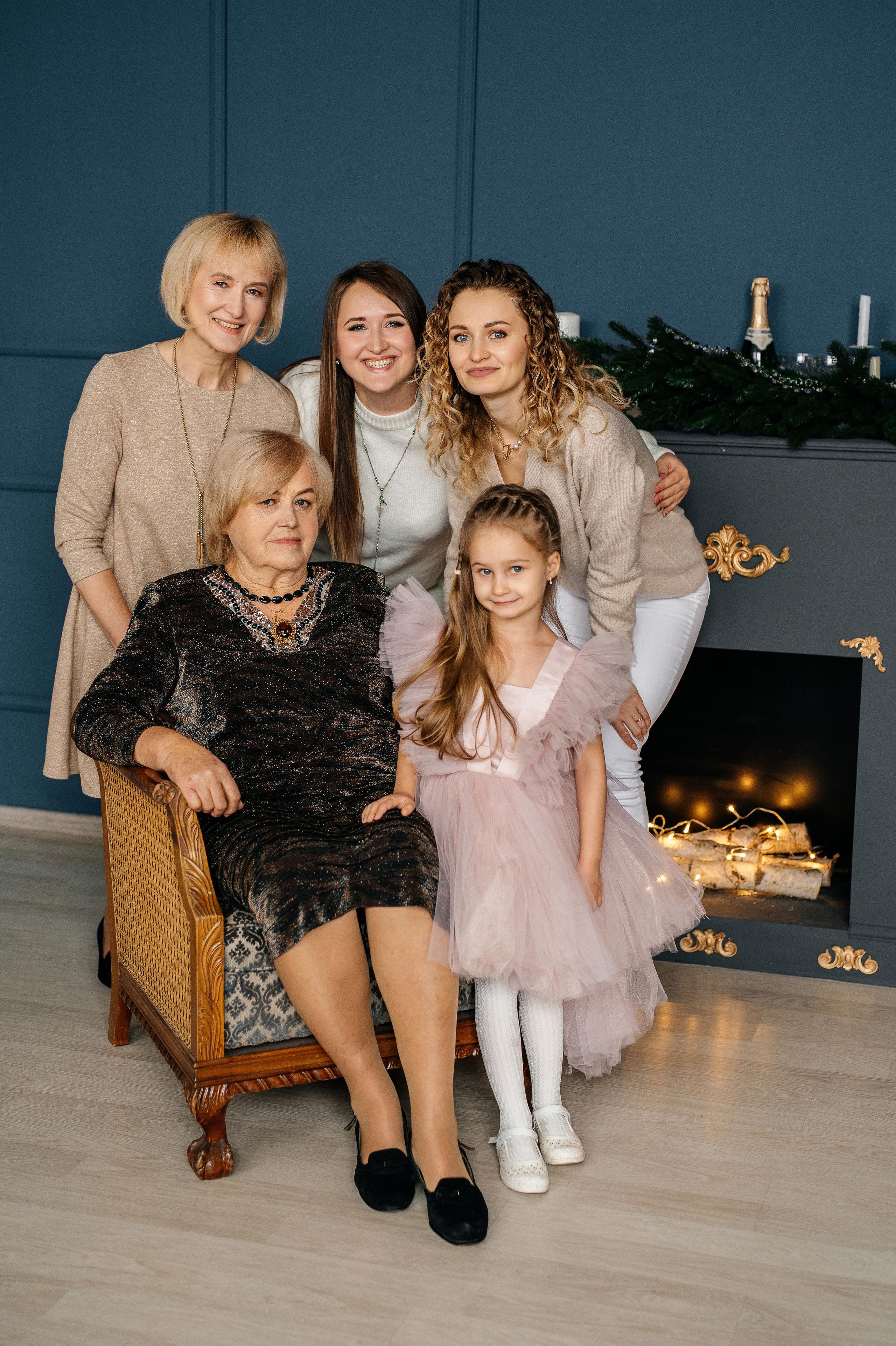 Новогодняя фотосессия большой семьи. Катя Курлович — семейный фотограф в Бобруйске и Минске