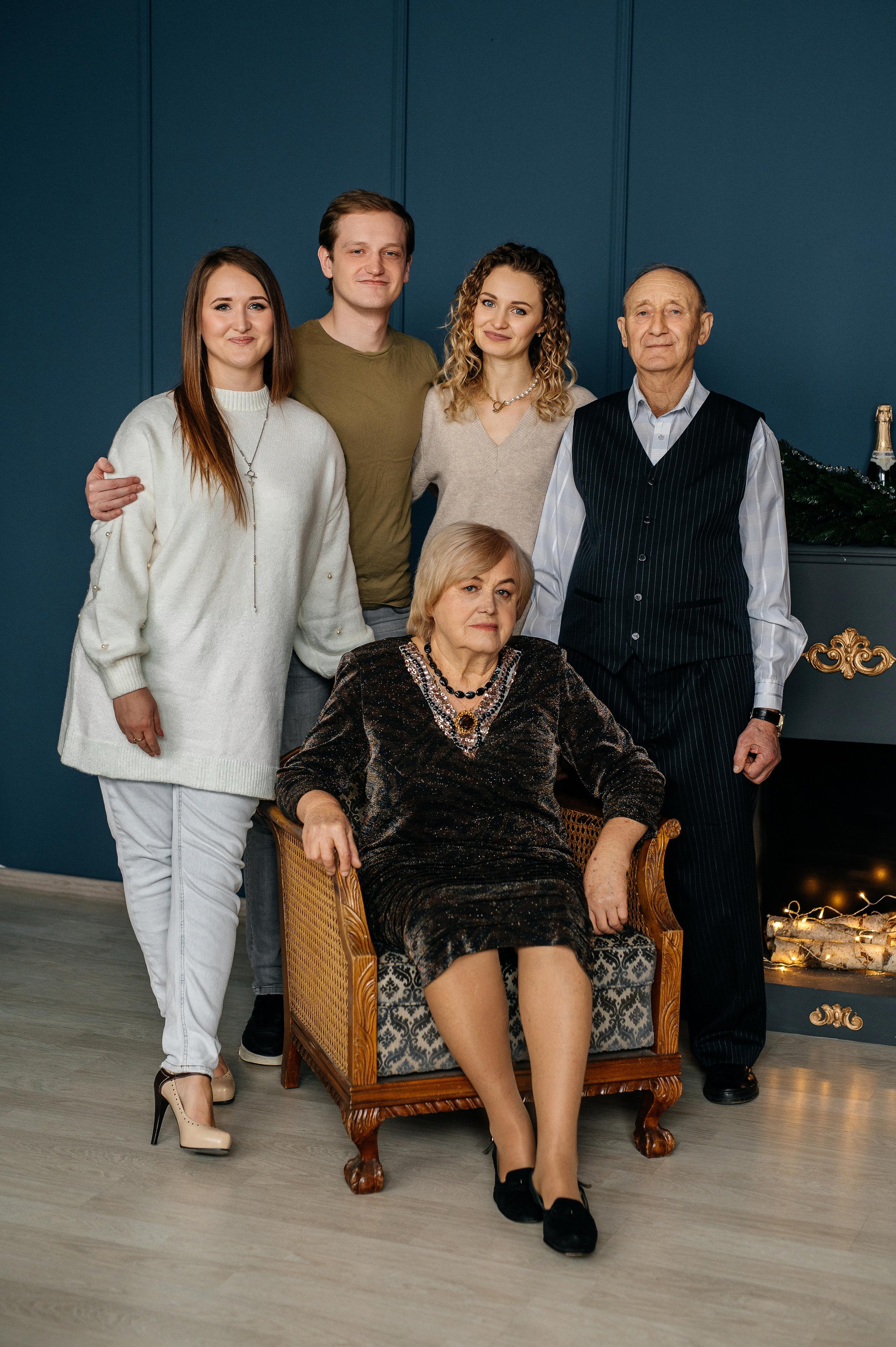 Новогодняя фотосессия большой семьи. Катя Курлович — семейный фотограф в Бобруйске и Минске