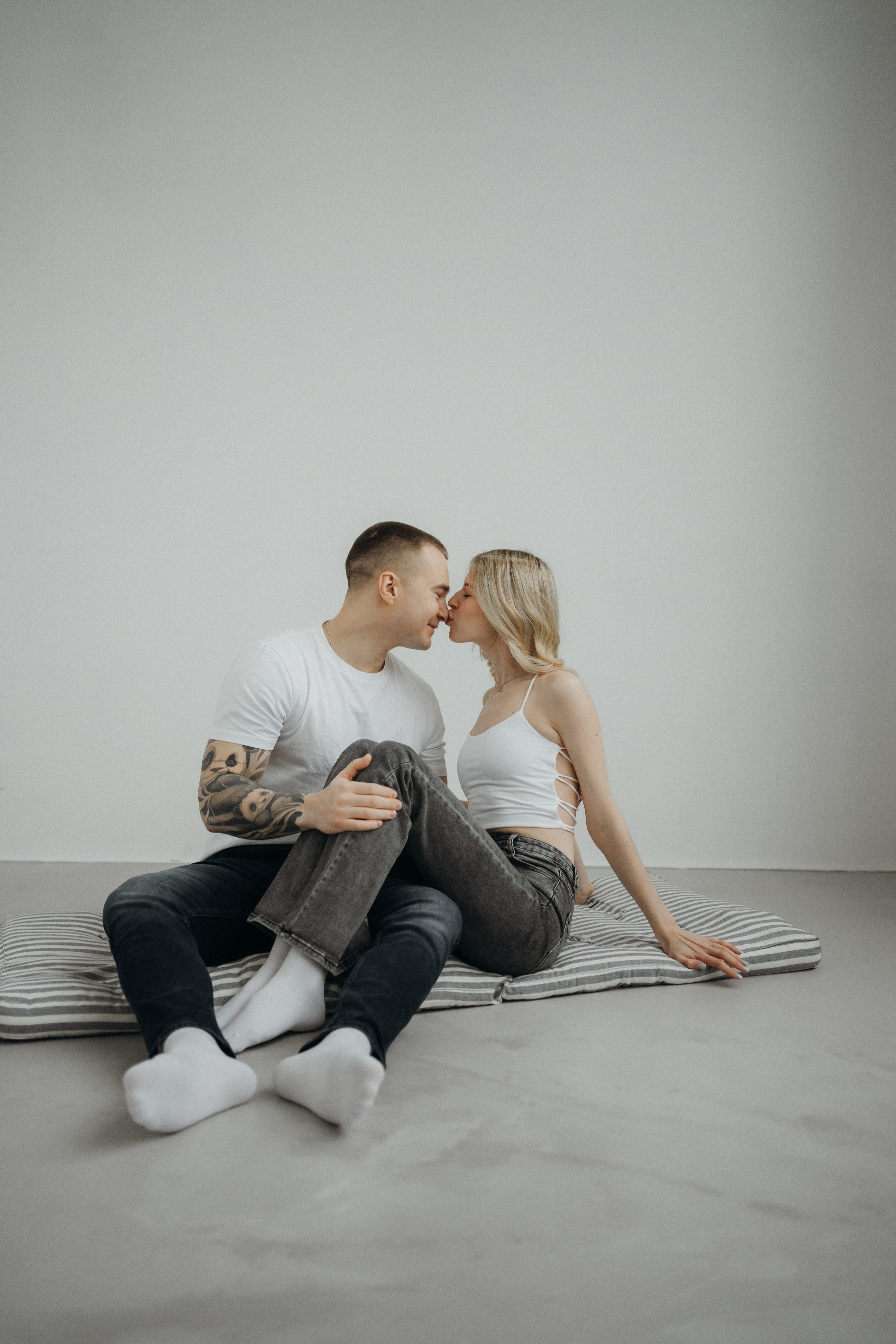 Парная фотосессия в студии в Архангельске. Портретный и свадебный фотограф в Архангельске Елизавета Стрекаловская