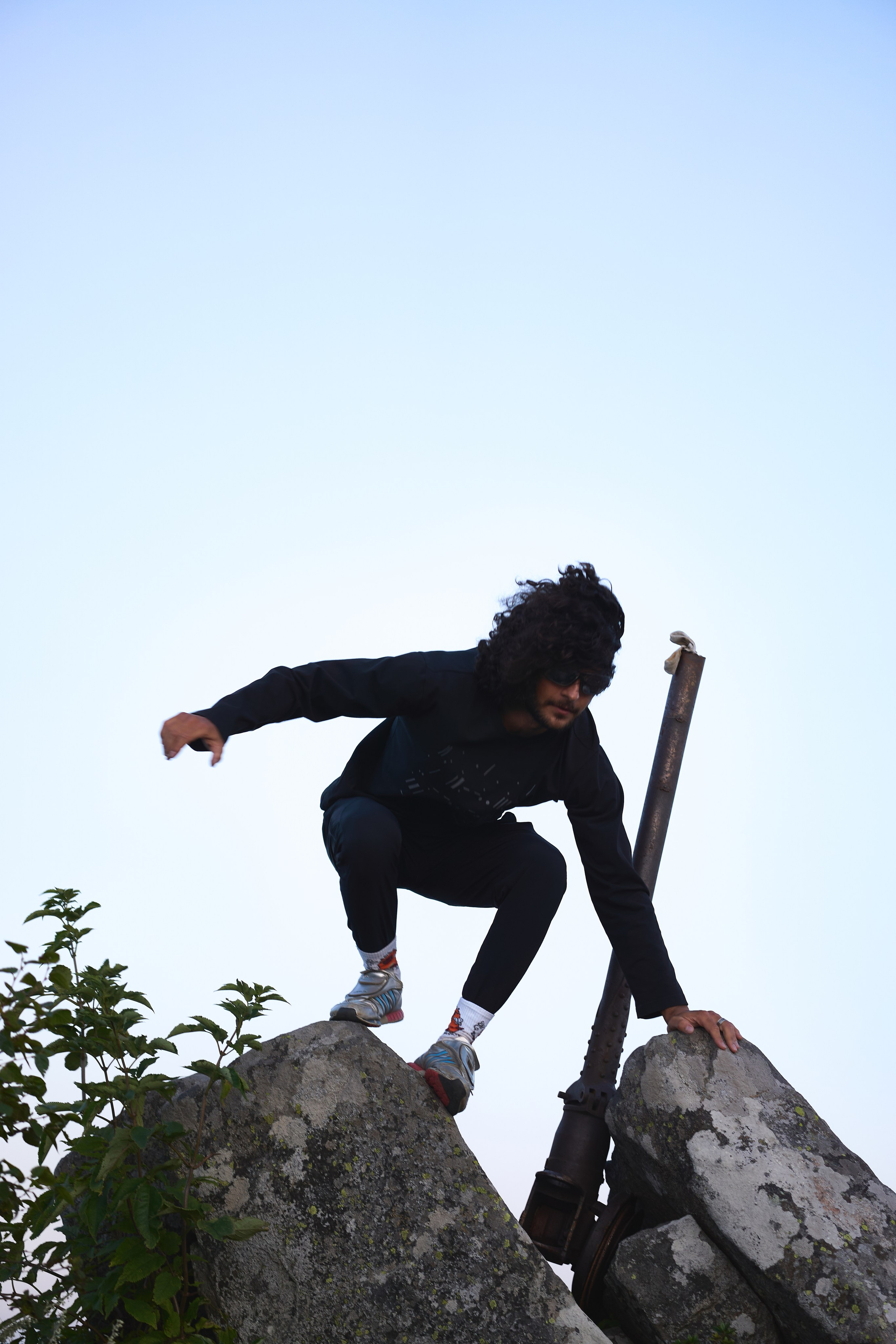 Репортаж трекинга тур группы. Фэшн-фотография и портреты в Владивостоке. Превращаю съёмку в повествование — создаю образы с сюжетом, которые остаются в памяти