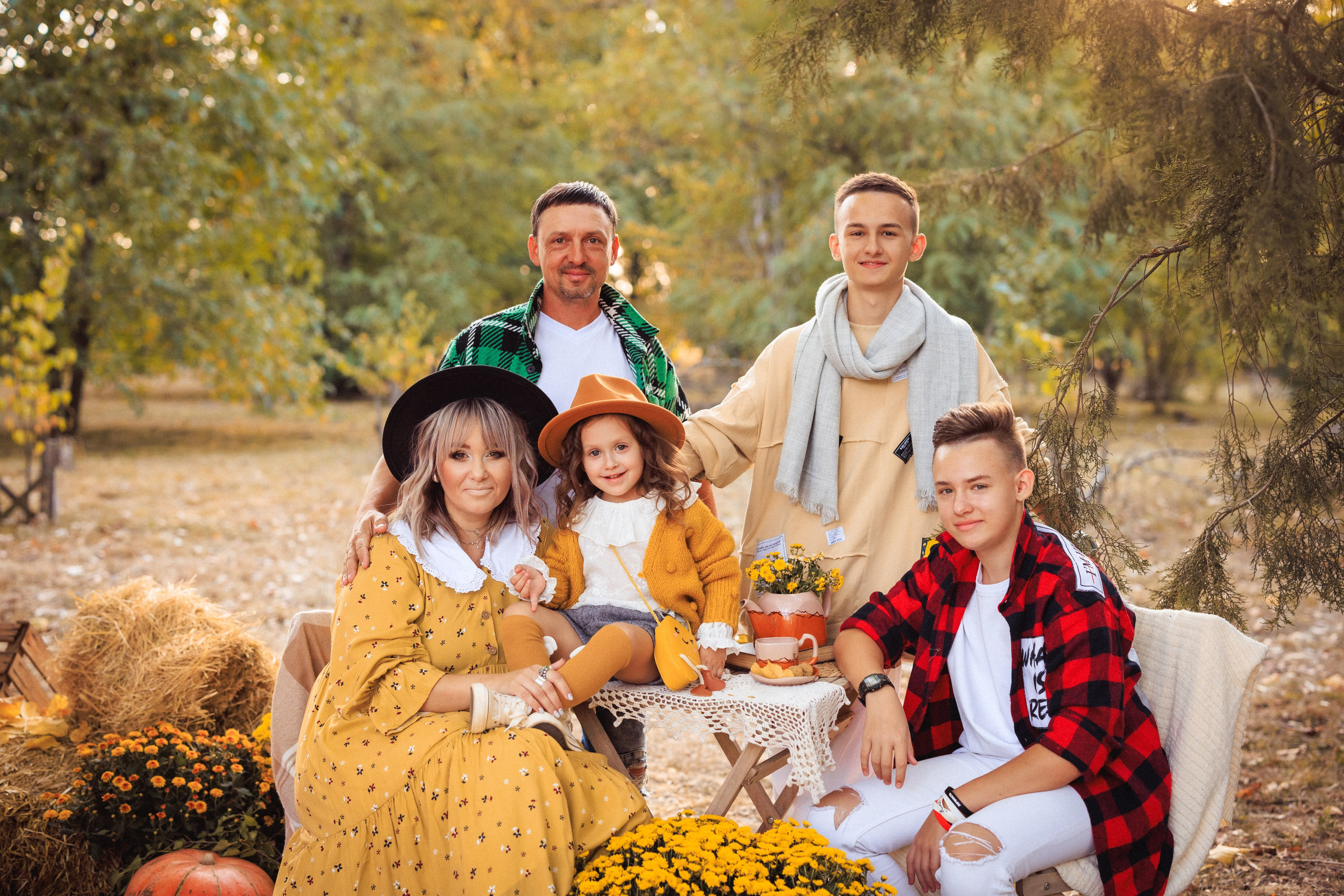 Осенняя фотосессия с Ретро автомобилем в городе Краснодаре. Семейный и детский фотограф в Краснодаре Анна Трашкова