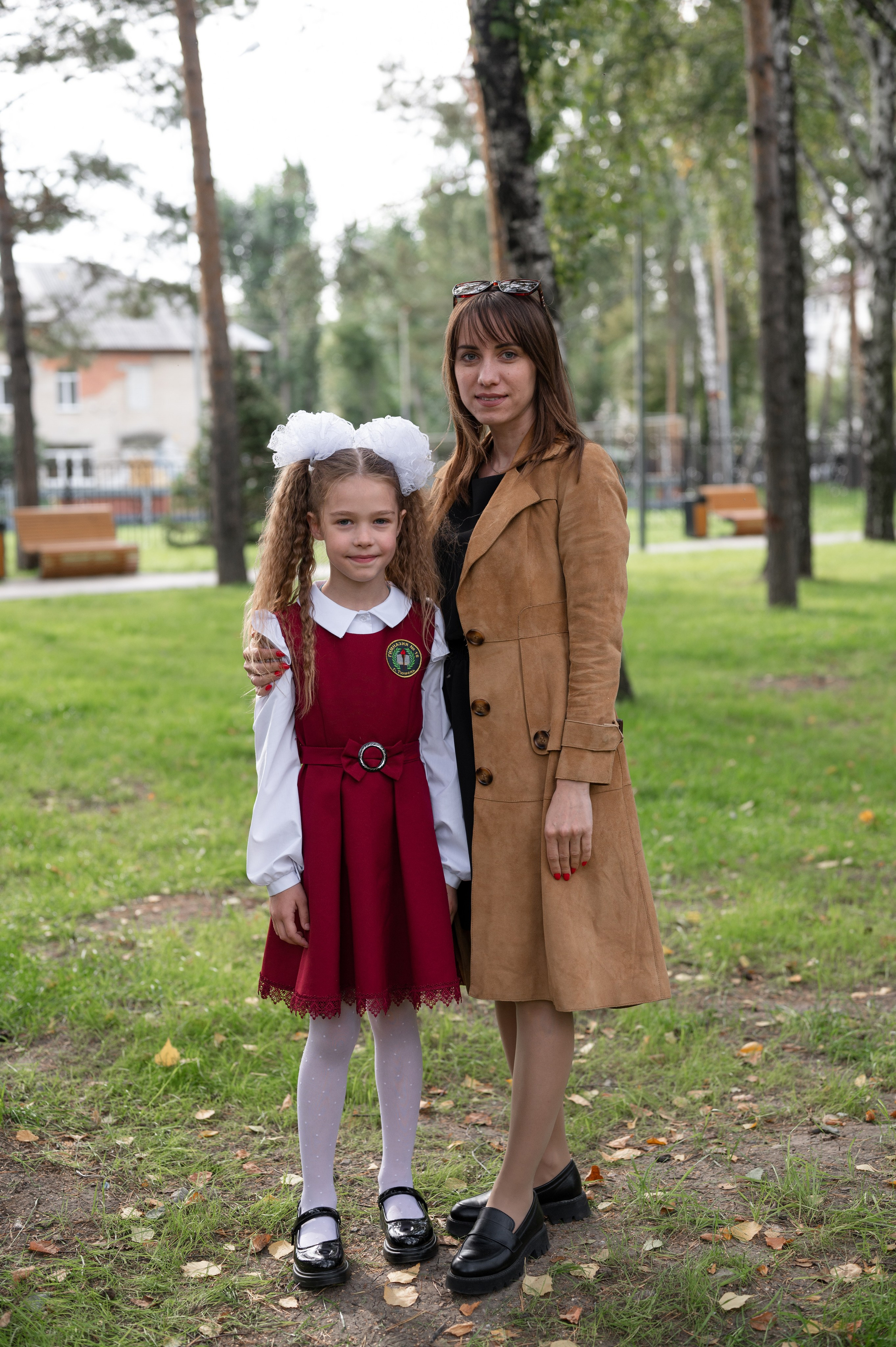 1 сентября 16 гимназия 2 класс (линейка + в классе+ на улице). Фотограф новорожденных, семейный детский в Тюмени Татьяна Морозова