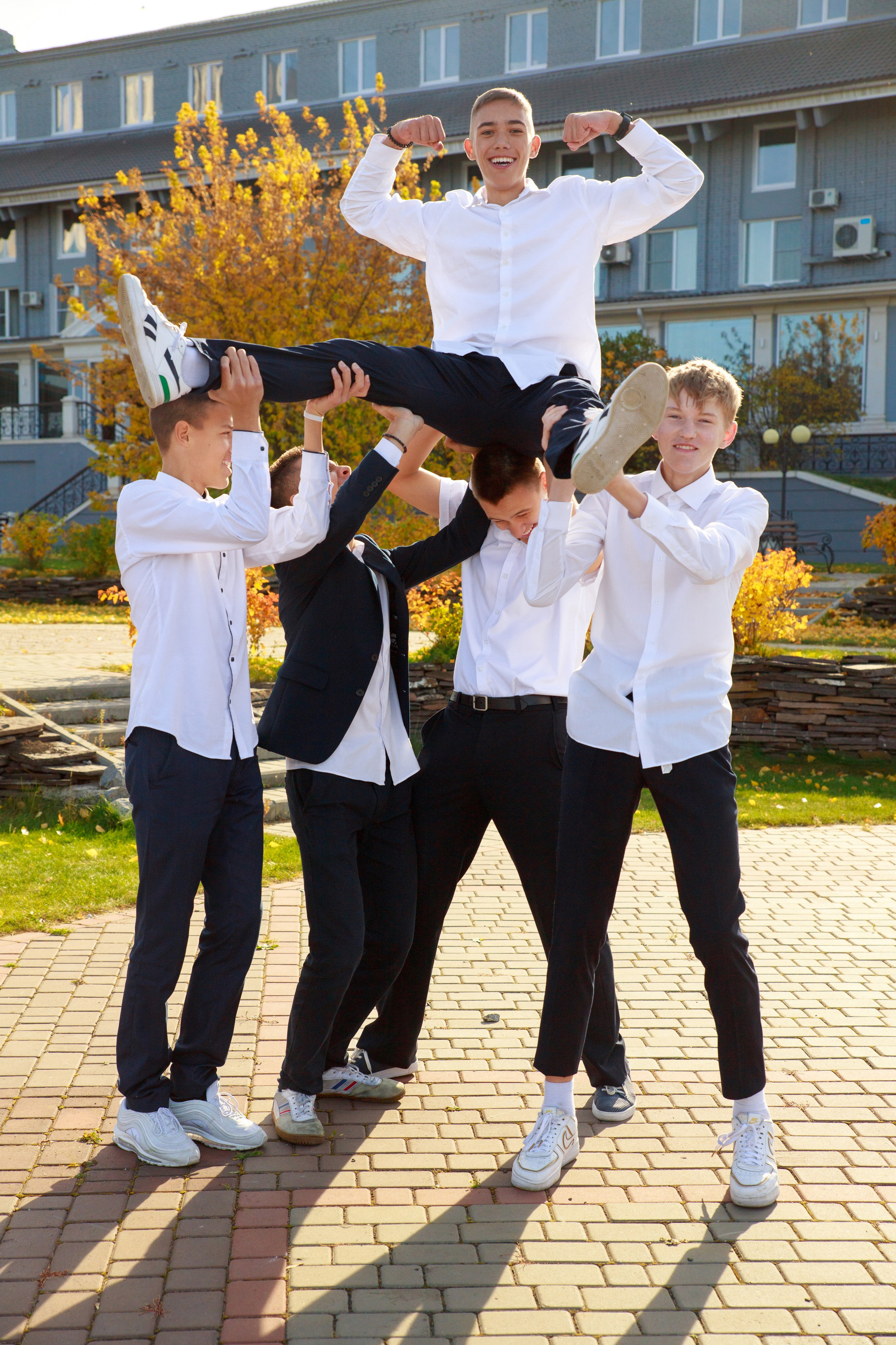 ФОТОКНИГИ от 990 рублей |. Выпускные альбомы Красноярск