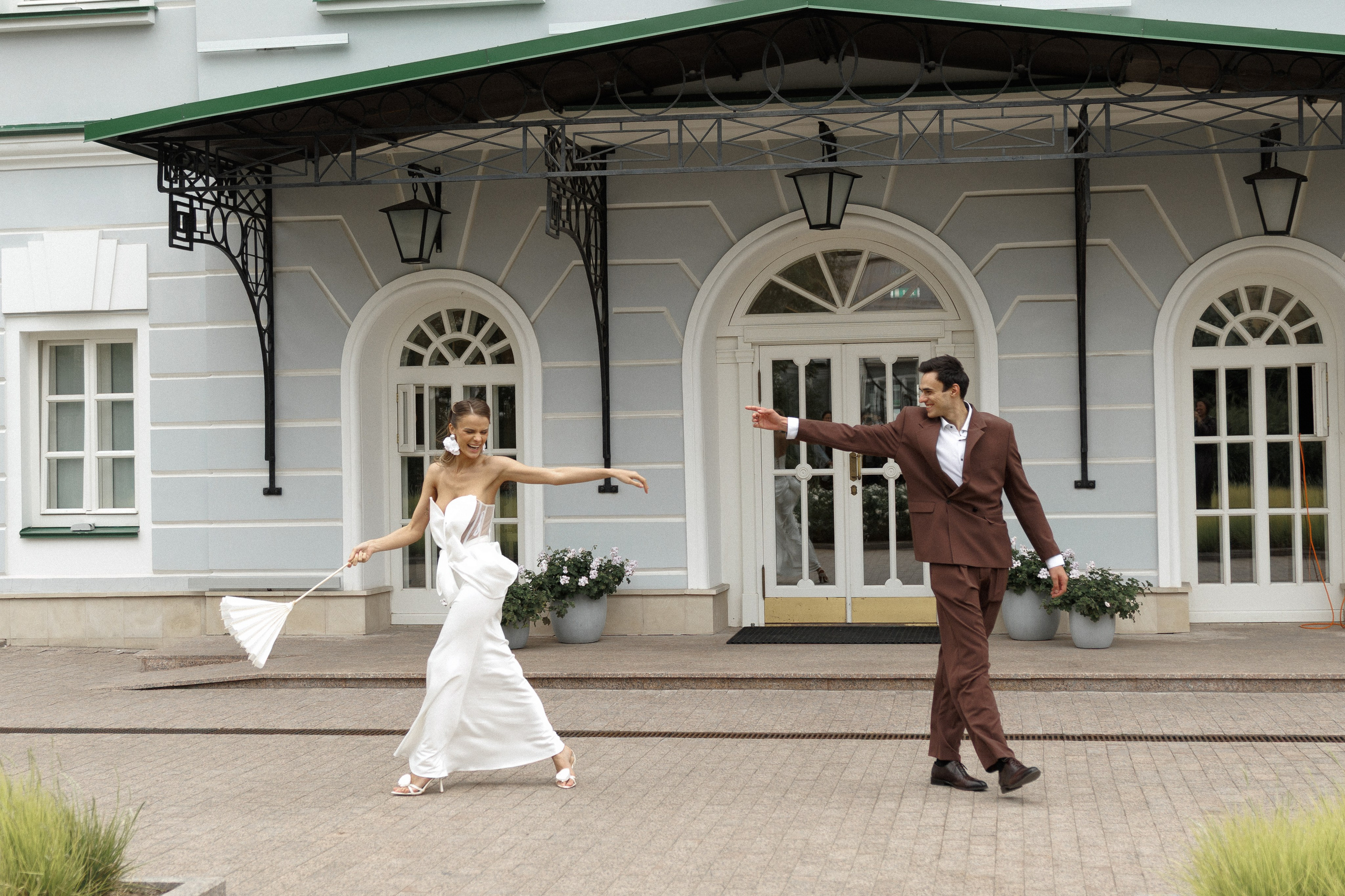 Свадебная прогулка в городе. Семейный фотограф в Москве