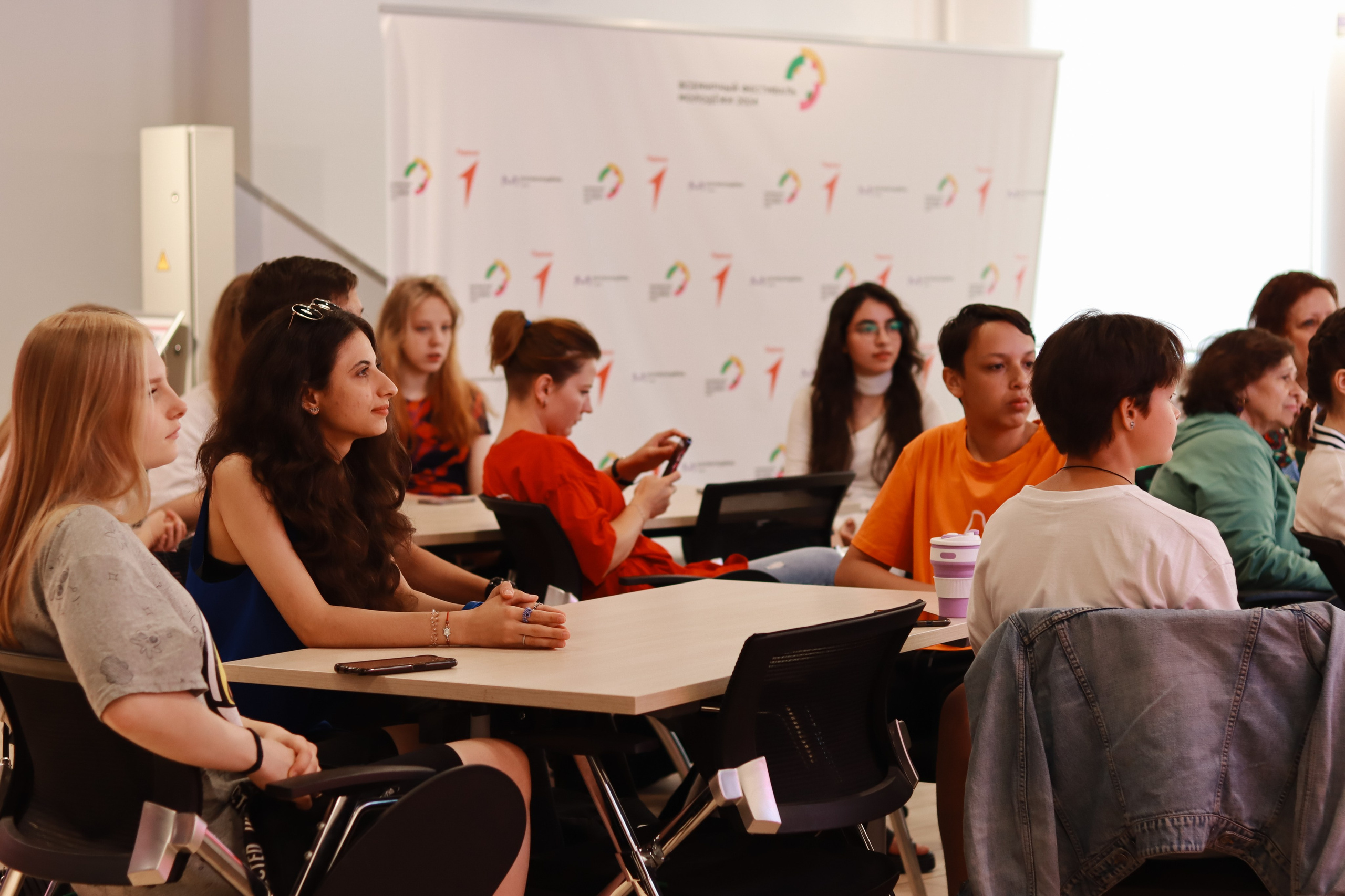 Обучение в рамках проекта «Школа волонтера- медика». Репортажный фотограф в Москве и Зеленограде Karina-vozd