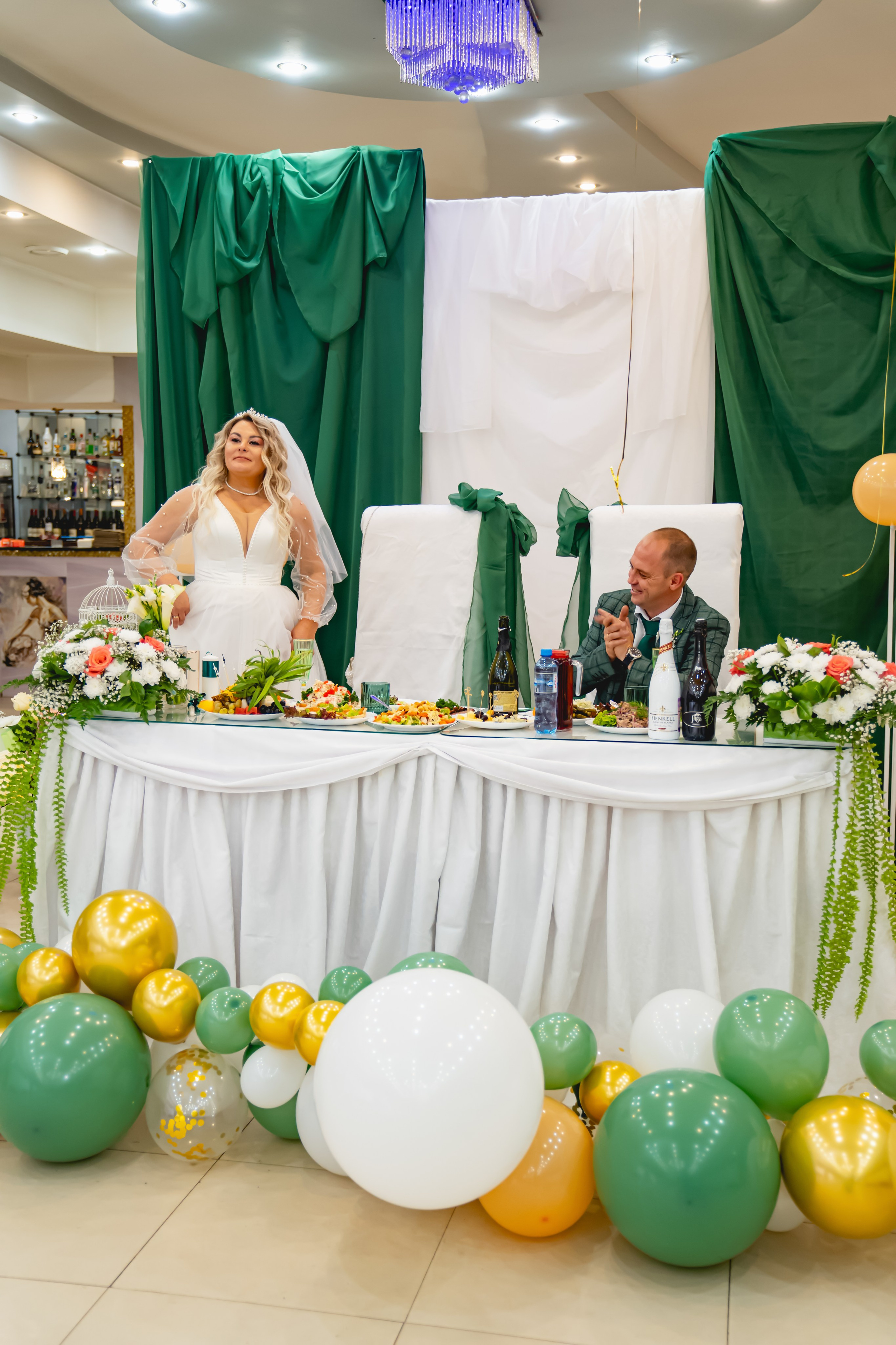 Осенняя Свадьба 2024. Занимаюсь профессиональной фотографией и живу рядом с Байкалом. Работаю в разных жанрах