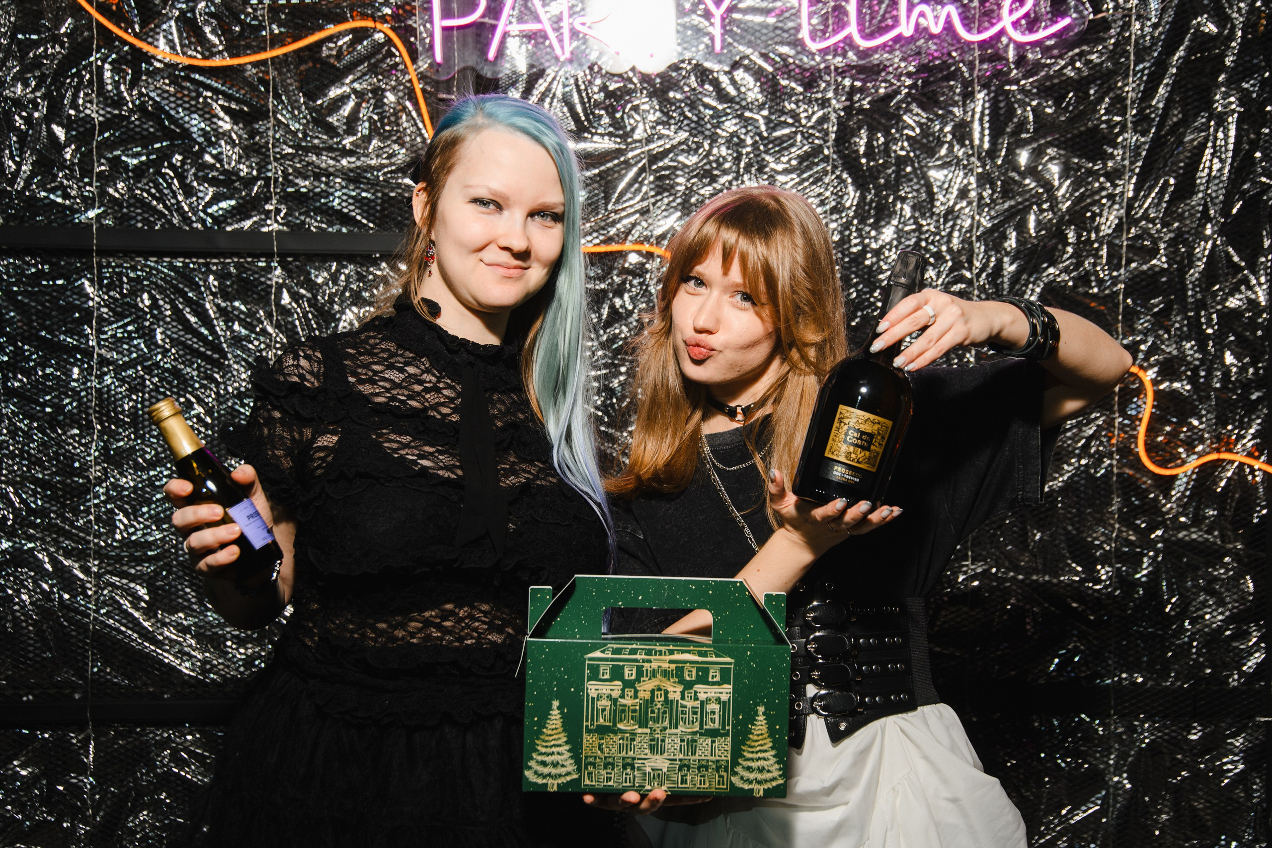 Новогодний корпоратив в газгольдере. Фотограф Денис Неместо, портрет, репортаж