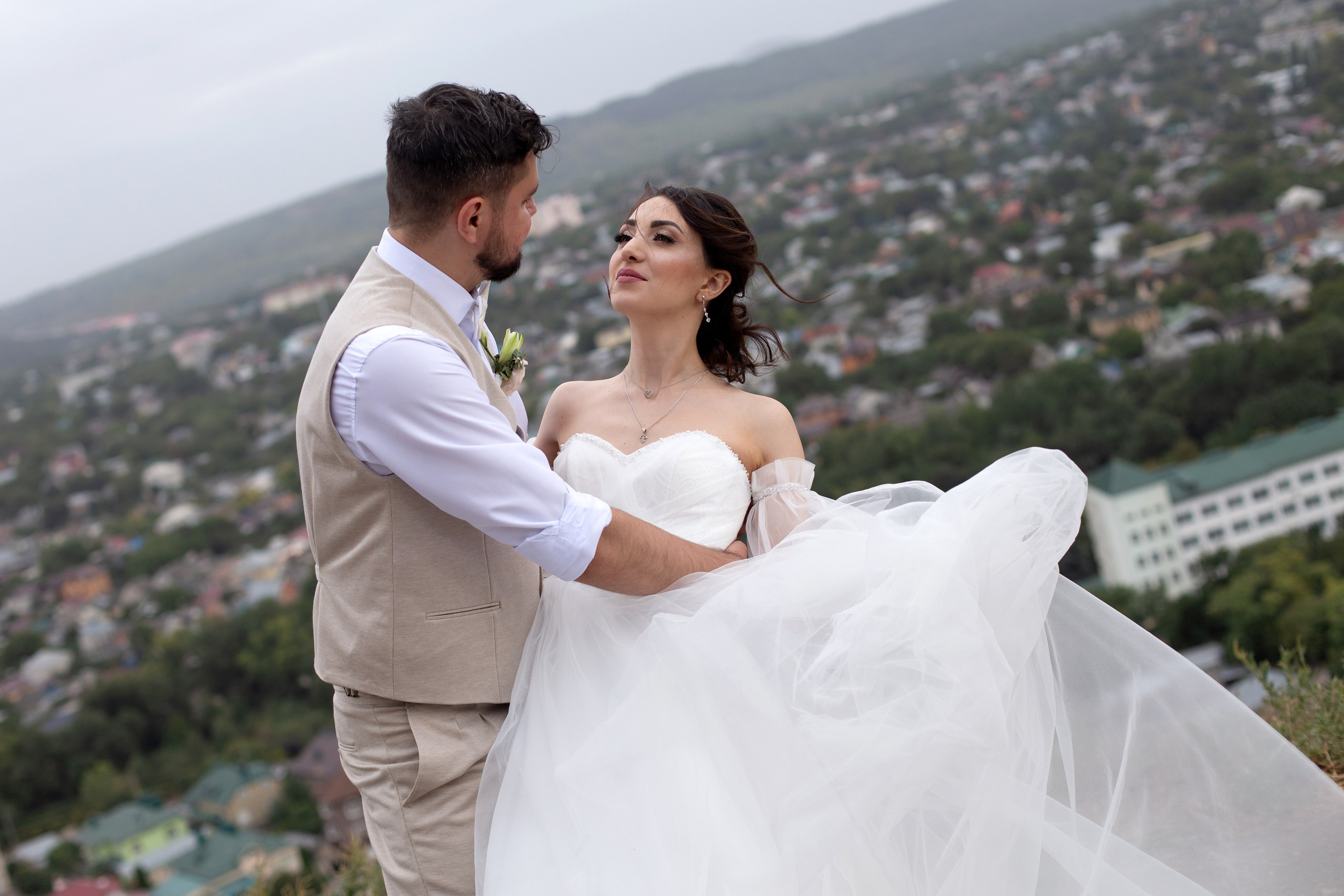 Свадебная фотосессия в городе Пятигорске. Фотограф Ставрополь Пятигорск Елизавета Дарина