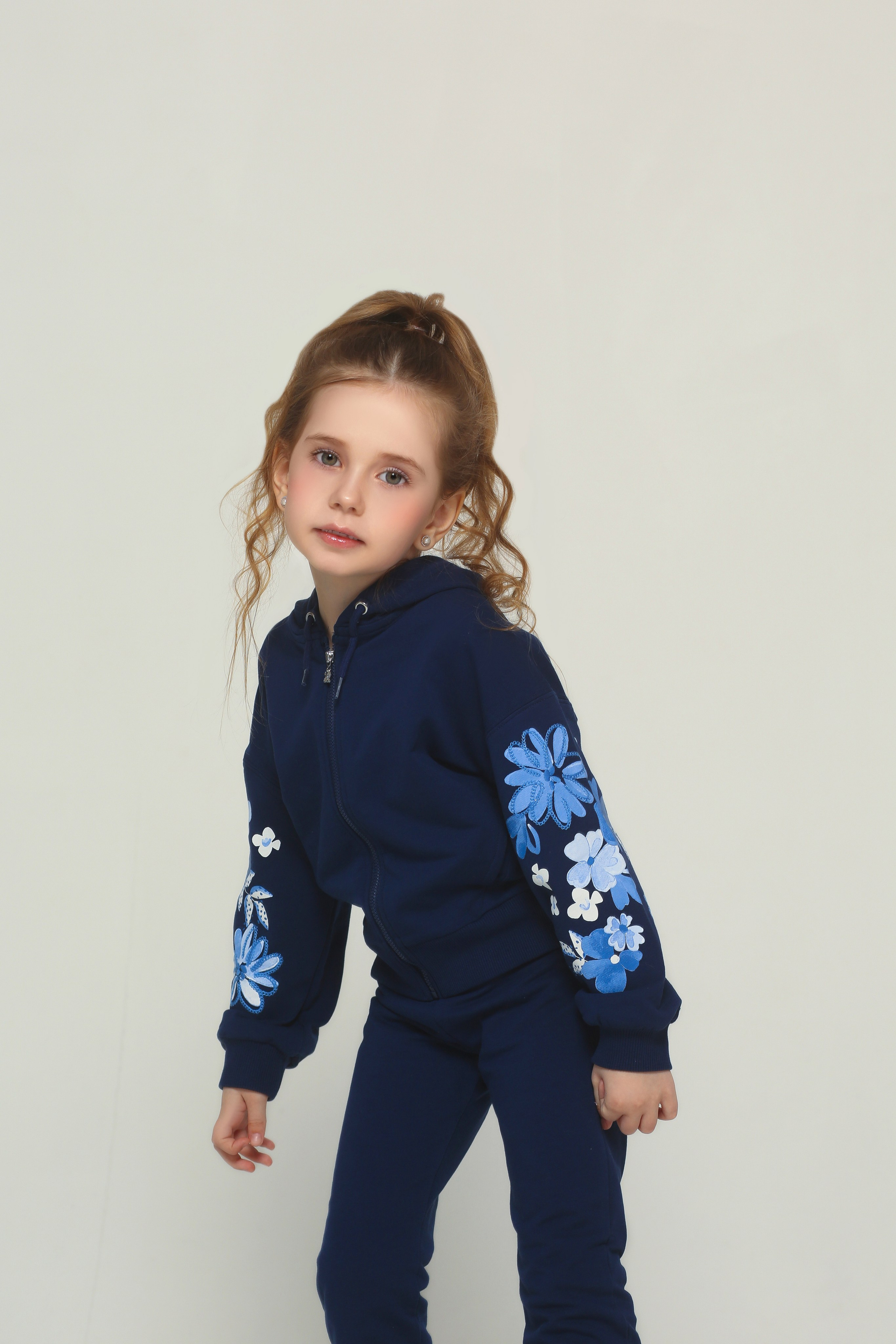 Пивнева Анна. Model base