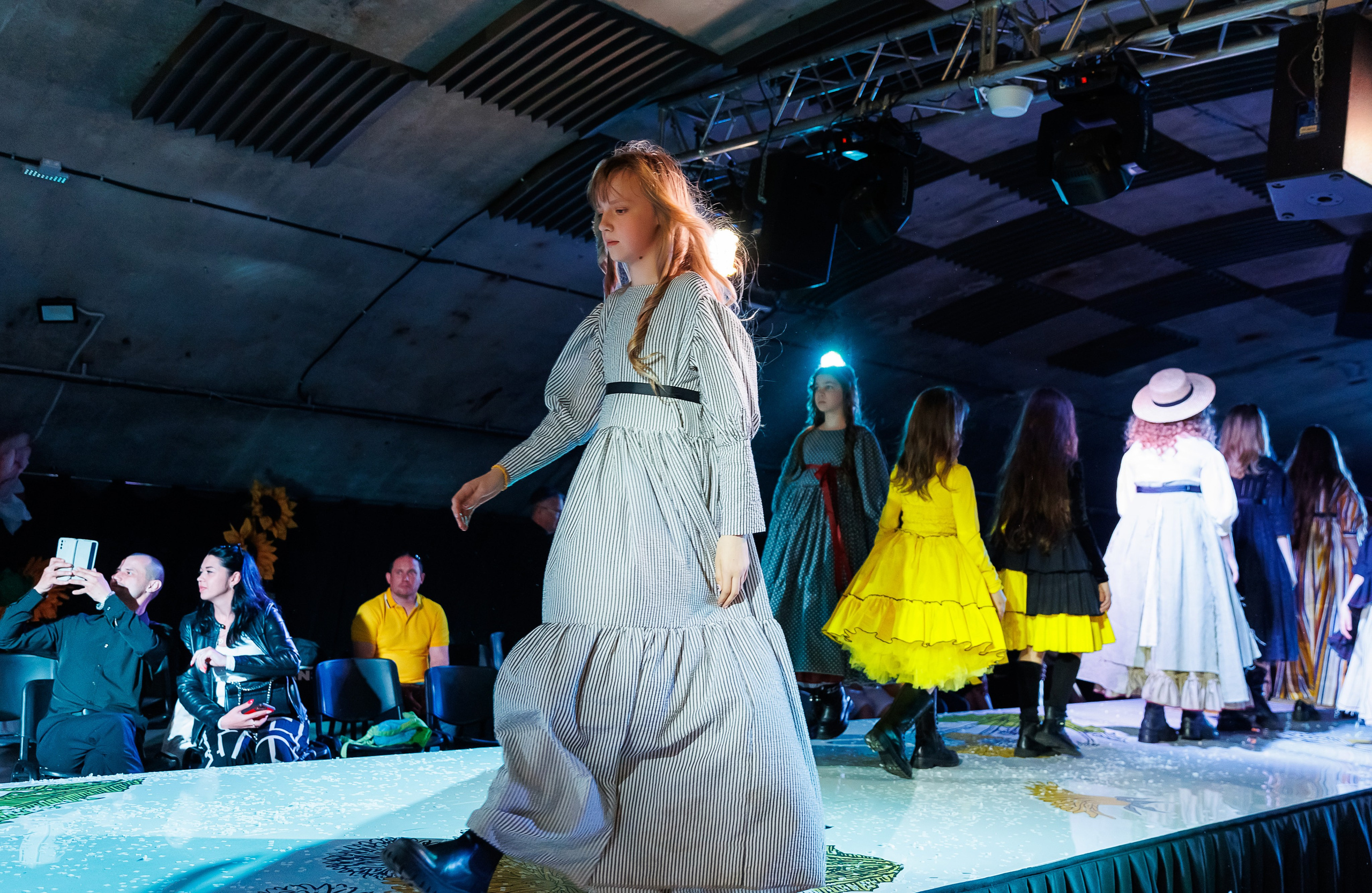 Показ Надежды Шибиной от журнала «Жираf». Фотограф Новосибирск — Наталья Гресь