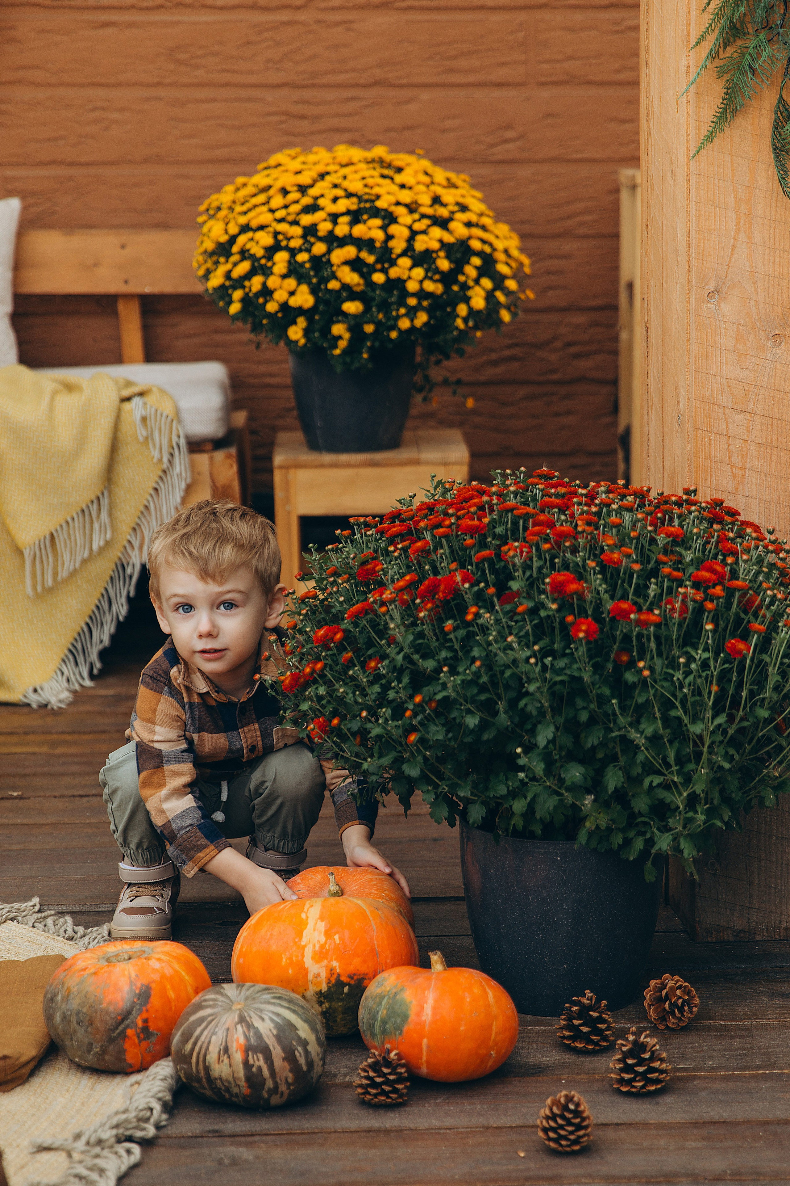 Уличная локация «ТЕРАССА». Фотостудия в Мариуполе «Берлога»