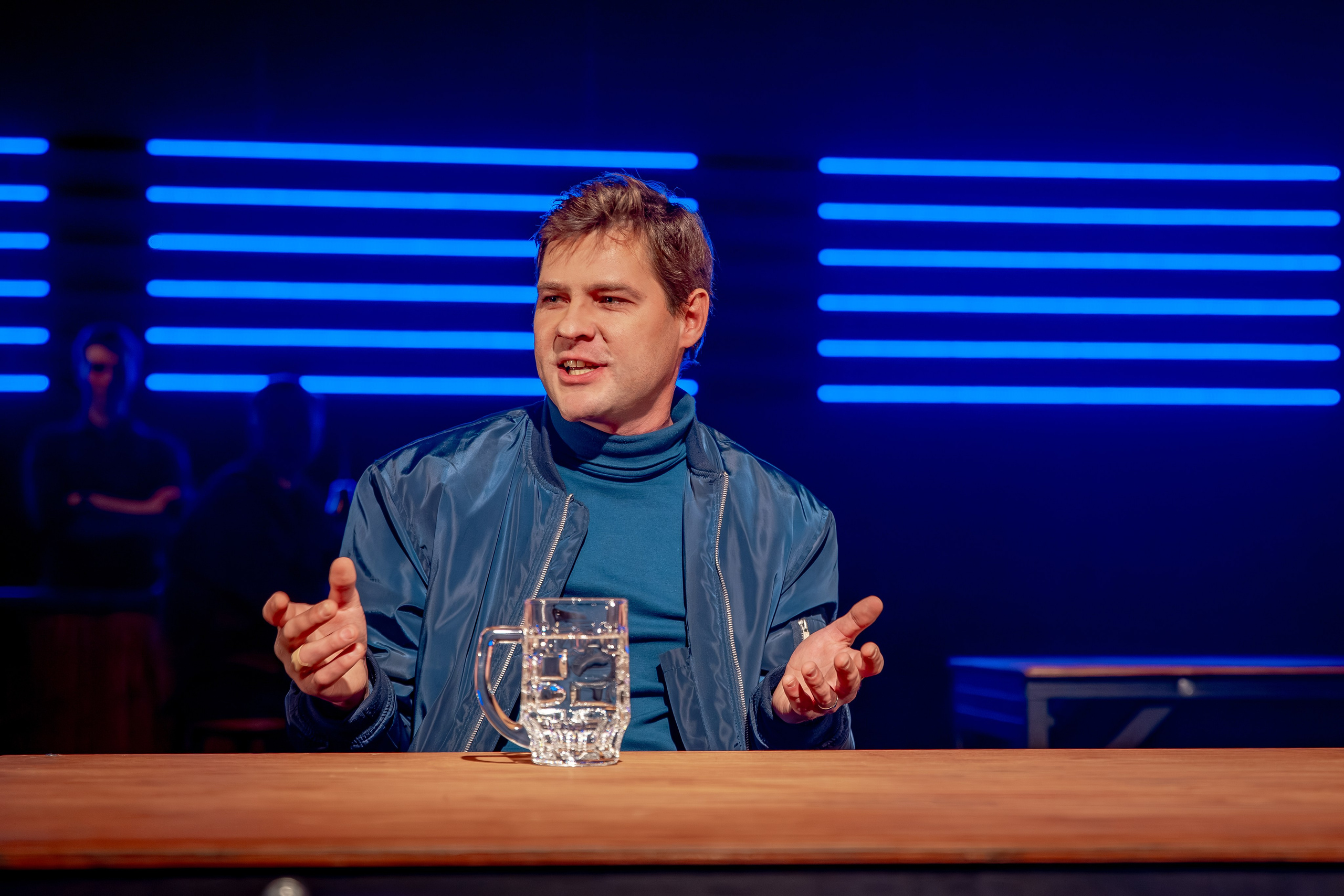 «На дне.doc» Самарского академического театра драмы им. М. Горького в рамках фестиваля «Биеннале театрального искусства. Уроки режиссуры». Фотограф и режиссер Московко Екатерина