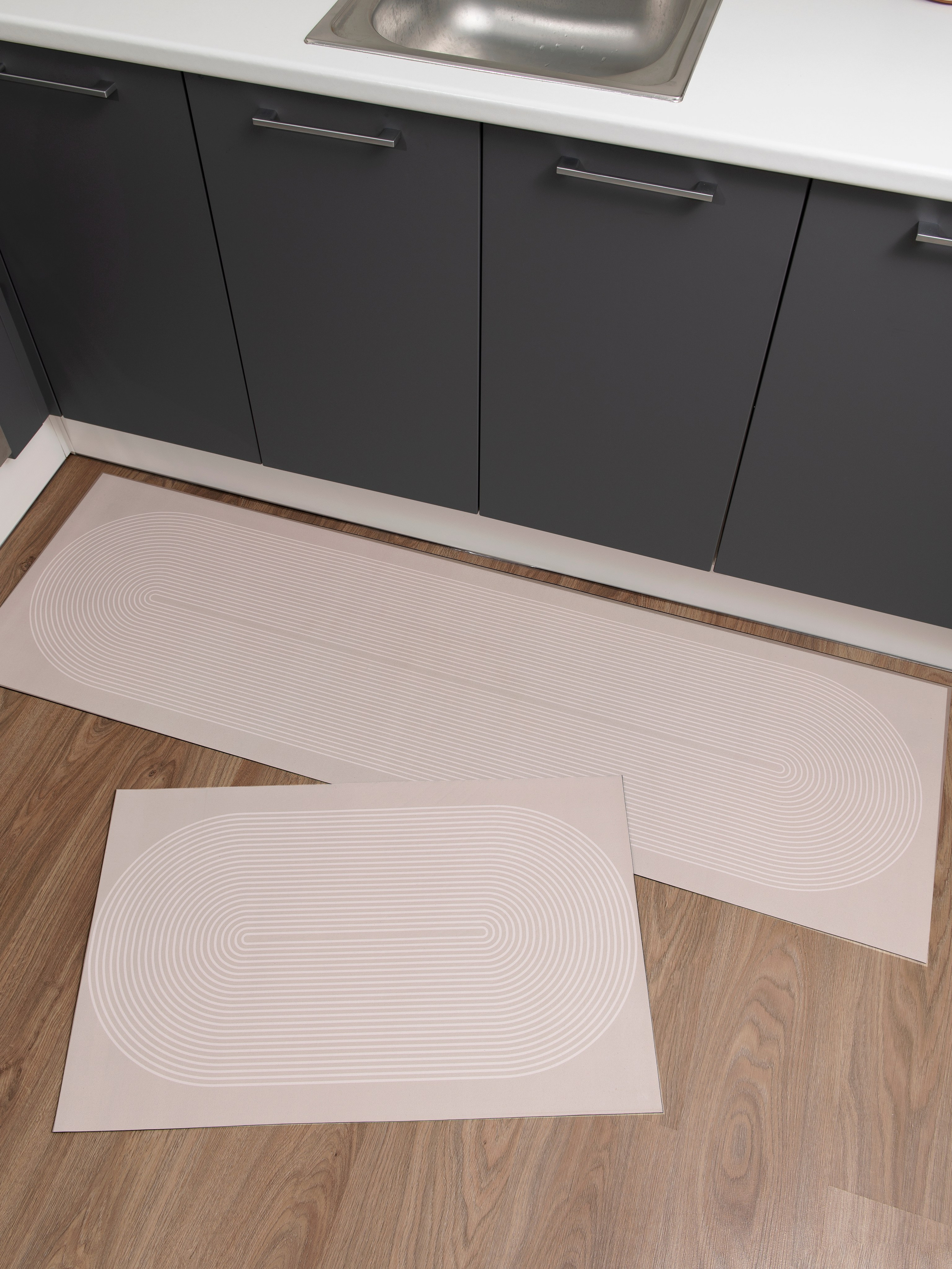 Фотосъемка ковриков для кухни в интерьере кухни