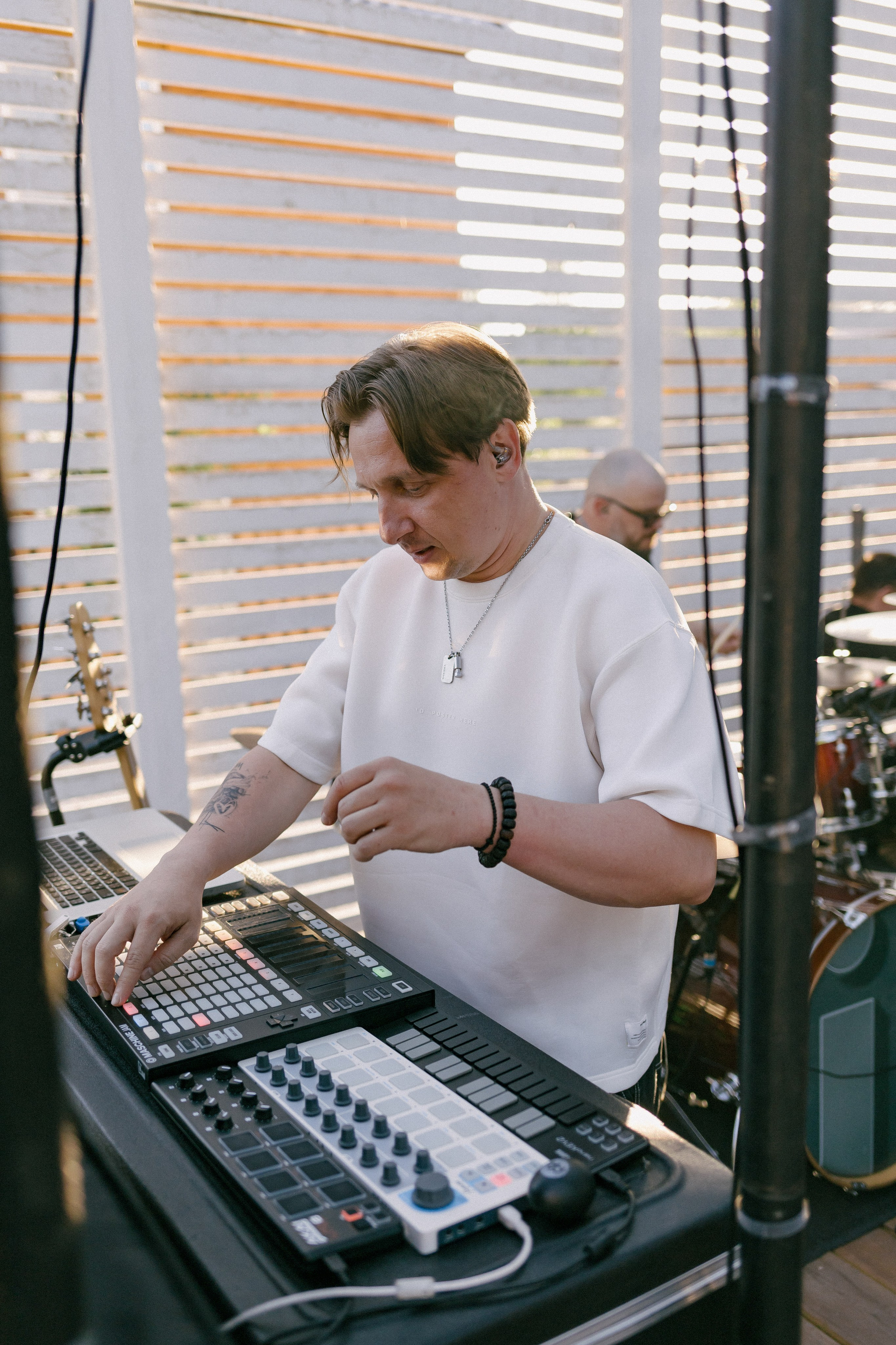 Плюс тридцать градусов на лужайке. Фотограф Андрей Куськало