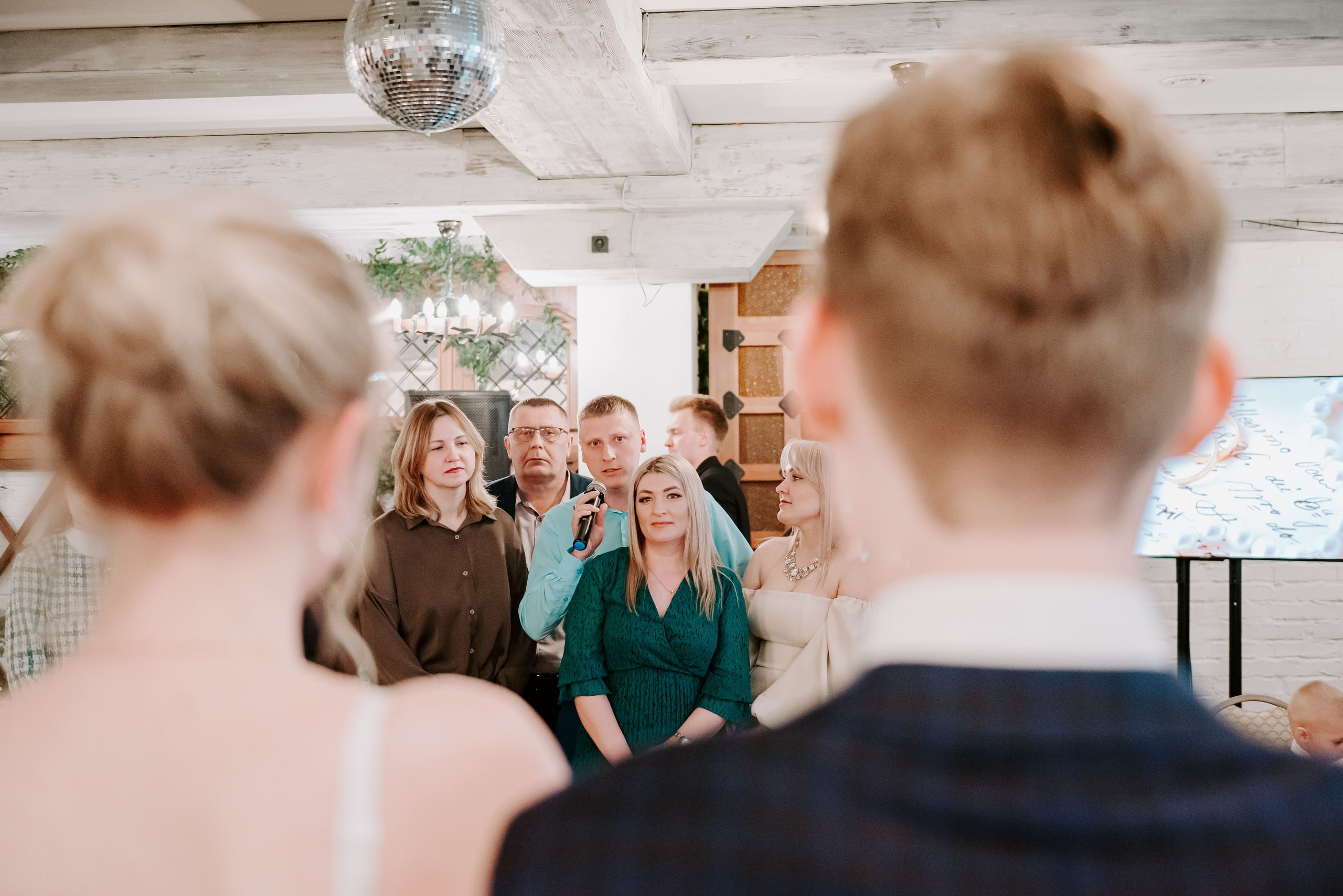 Свадебная фотосессия в музыкальном театре в г. Кемерово